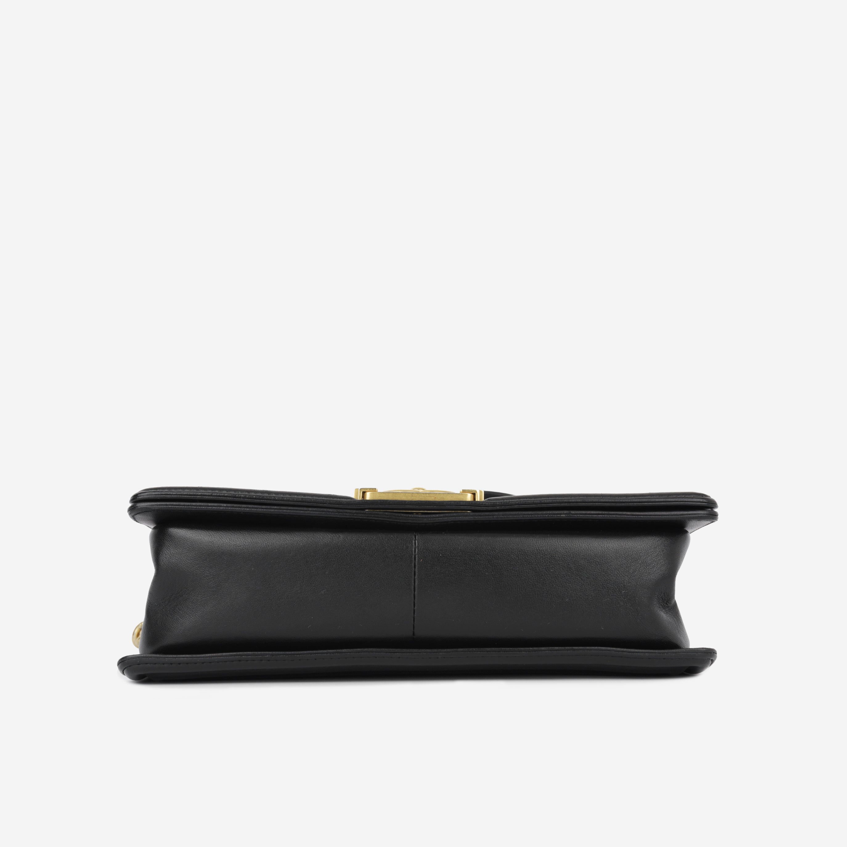 Chanel Boy Bag - Old Medium