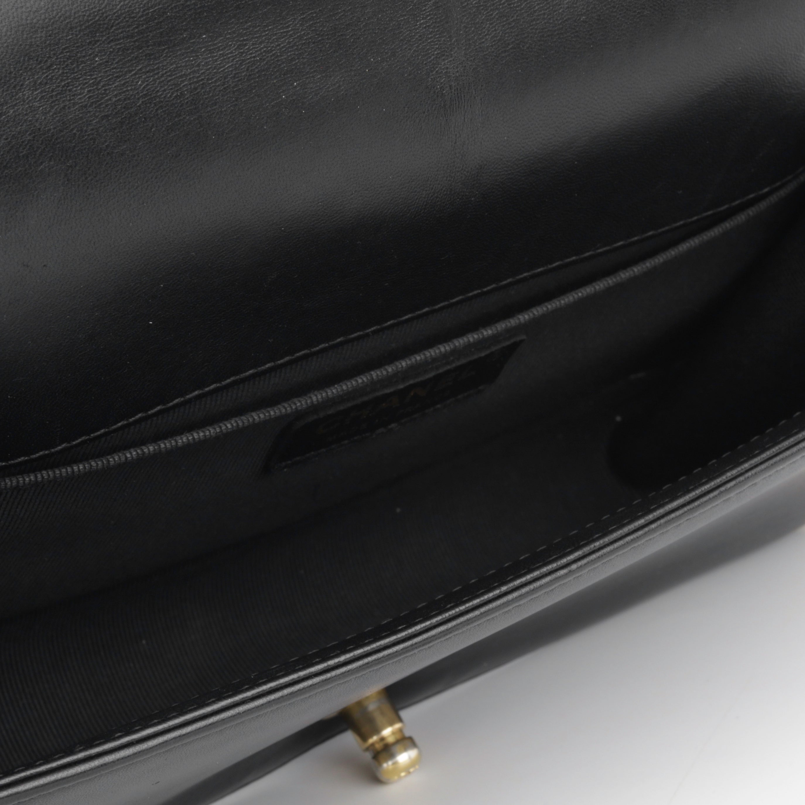Chanel Boy Bag - Old Medium