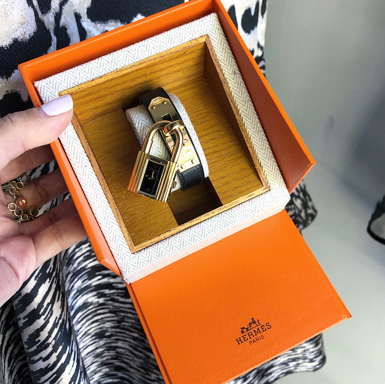 Hermes Vintage 1996 Black Epsom and Gold Kelly Watch
