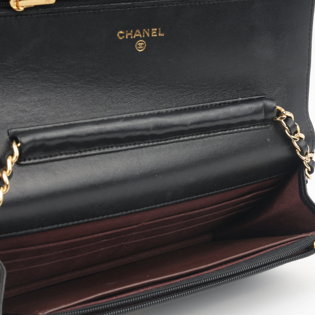 Chanel Classic Wallet on Chain