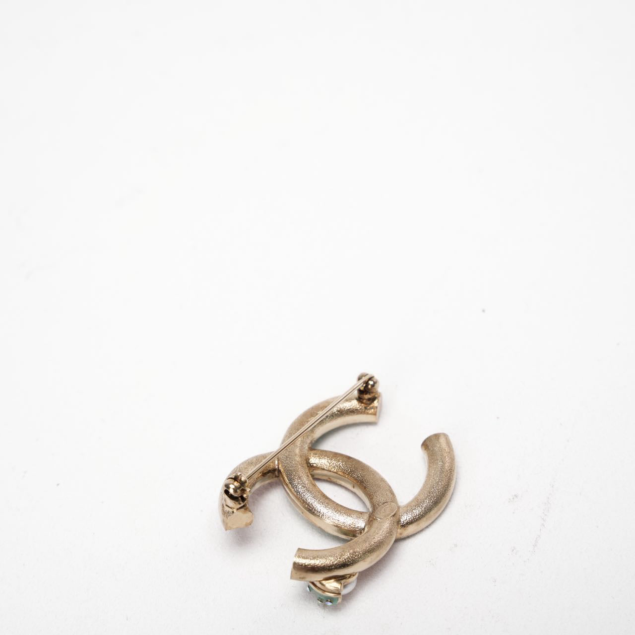 Chanel CC Logo Brooch Red and Green