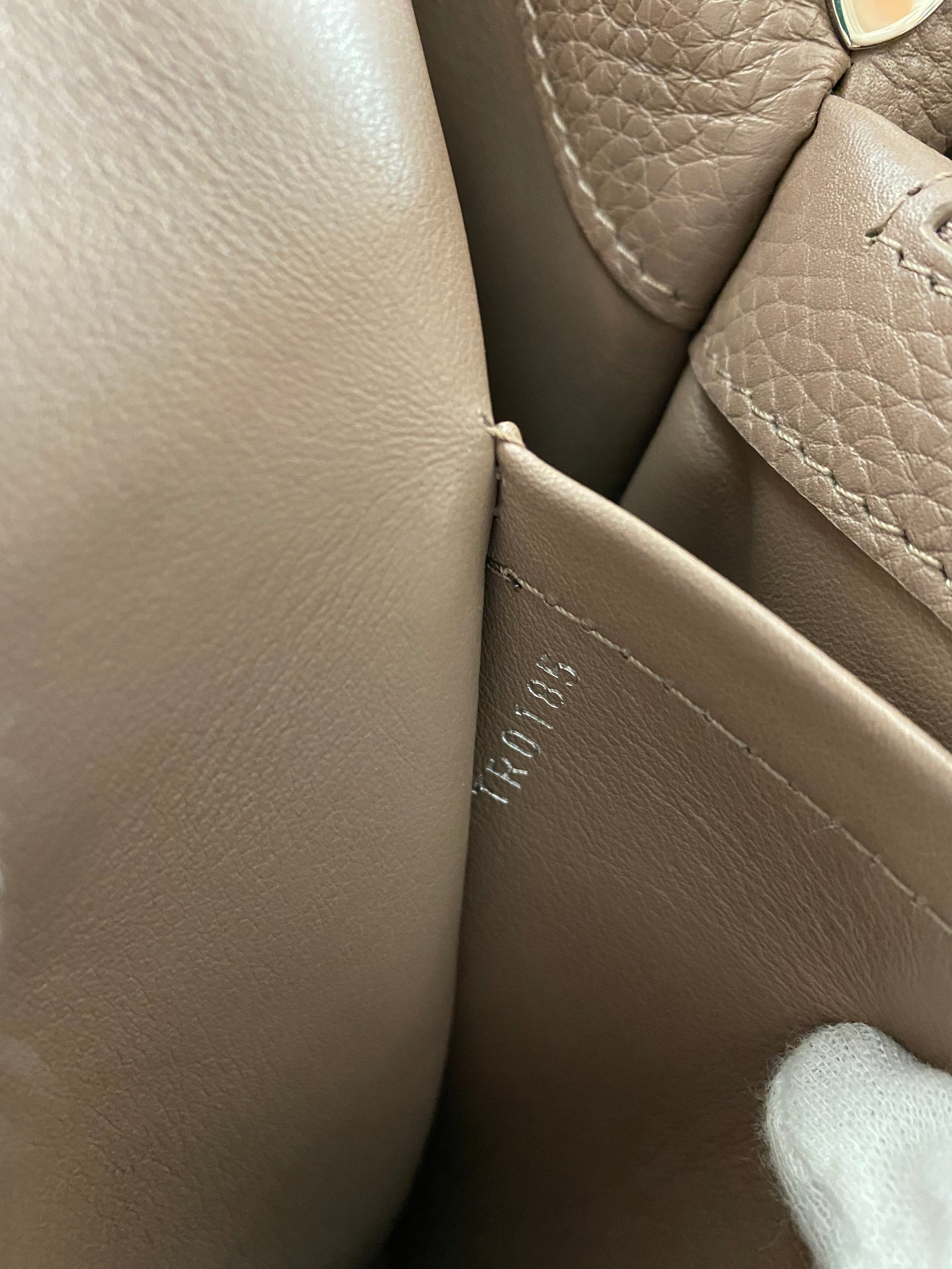 Louis Vuitton Light Beige Pink Taruillon Capucines MM Top Handle Bag