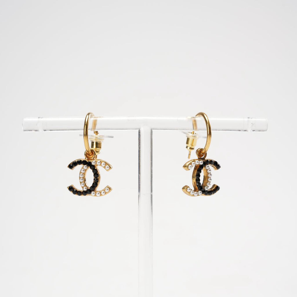 Chanel Faux Pearl/Black Gold Tone CC Earrings