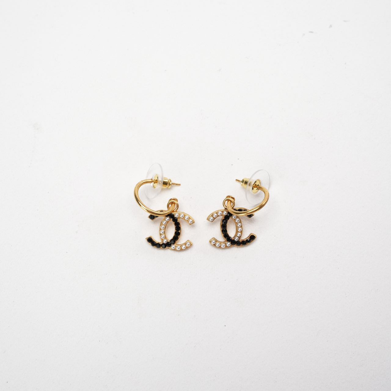 Chanel Faux Pearl/Black Gold Tone CC Earrings