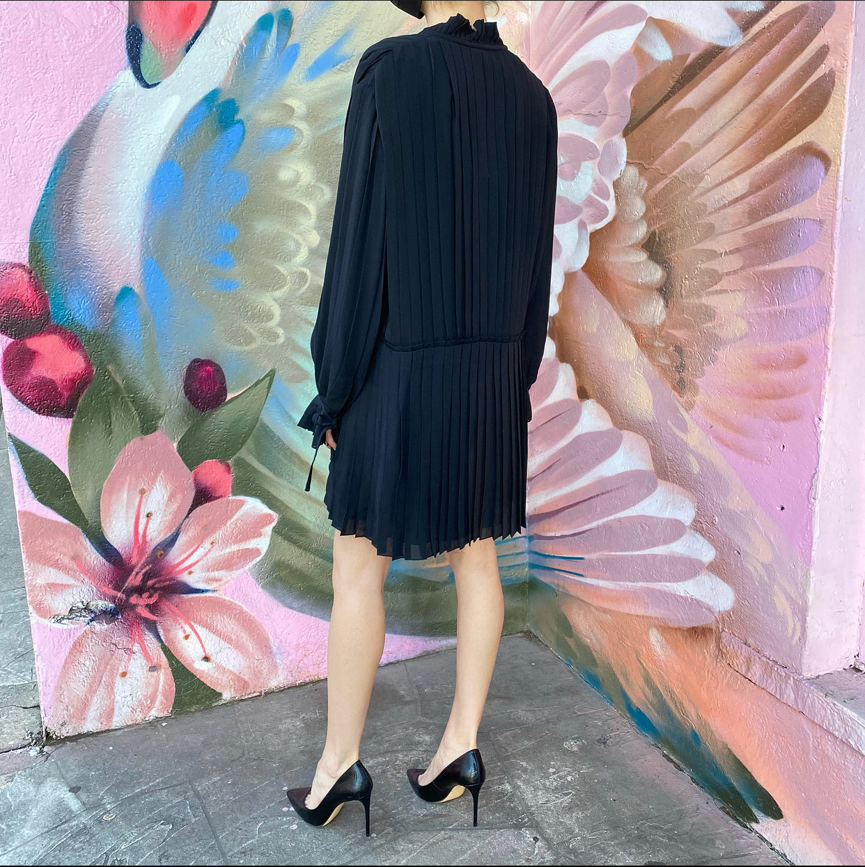 Louis Vuitton Black Silk Pleat Short Shift Dress - FR40 / USA 8