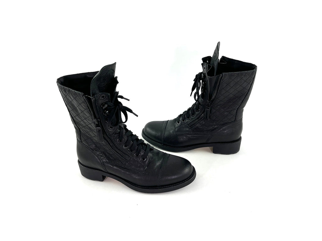 CHANEL Black Quilted Leather Interlocking CC Logo Combat Boots 39 8
