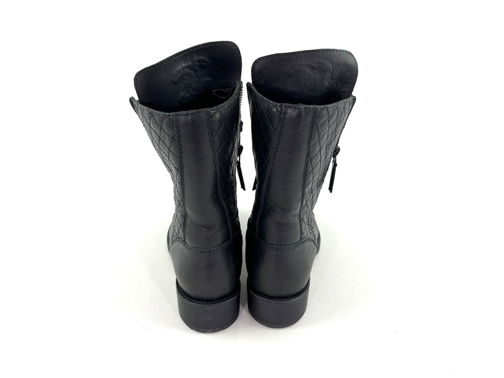 CHANEL Black Quilted Leather Interlocking CC Logo Combat Boots 39 8