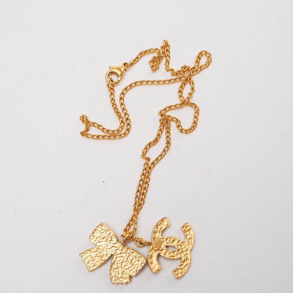 Chanel Vintage Black Gold CC Enamel Necklace