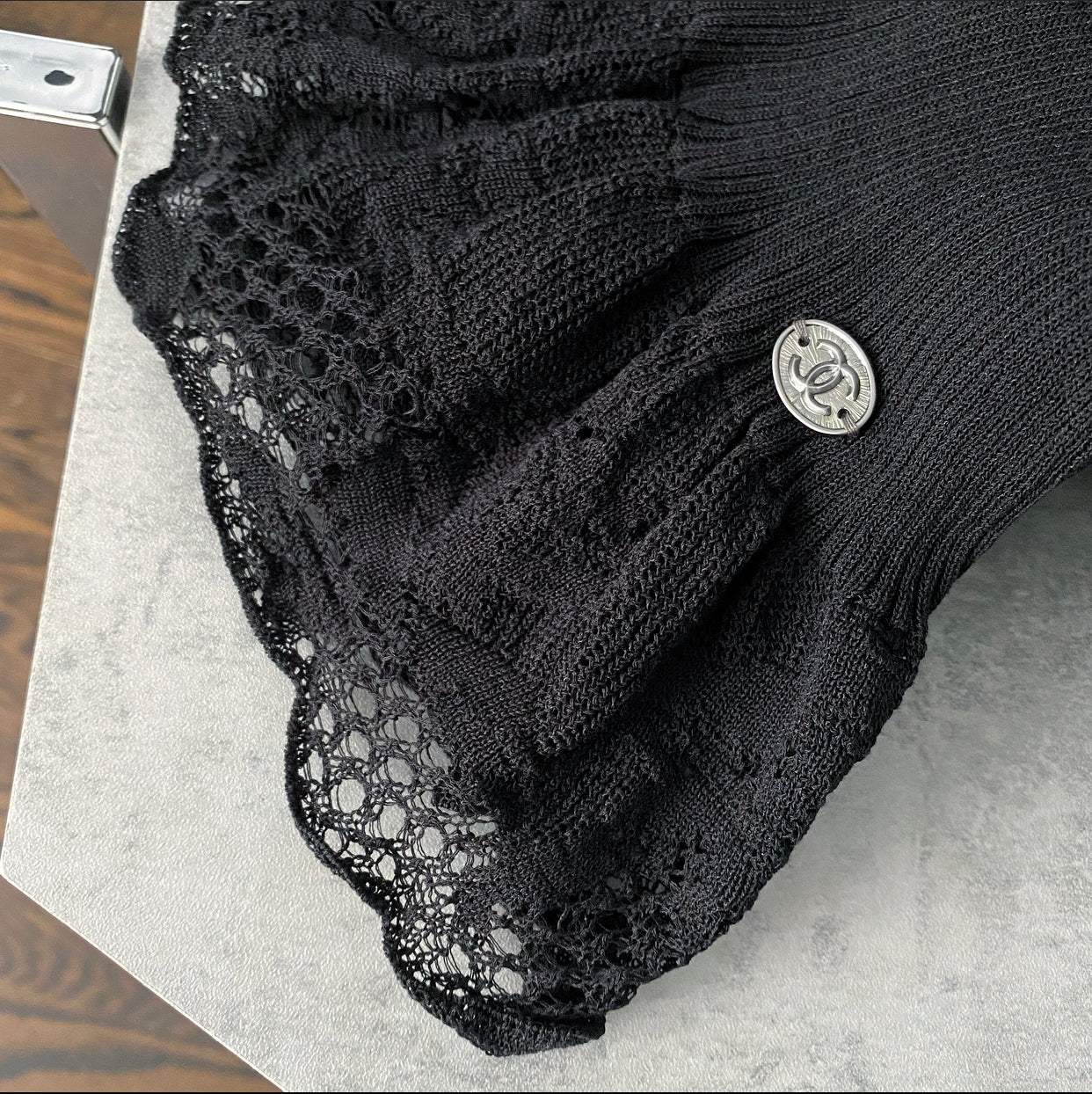Chanel 06P Black Rib Knit Top with Lace Hem - FR42 (8/10)