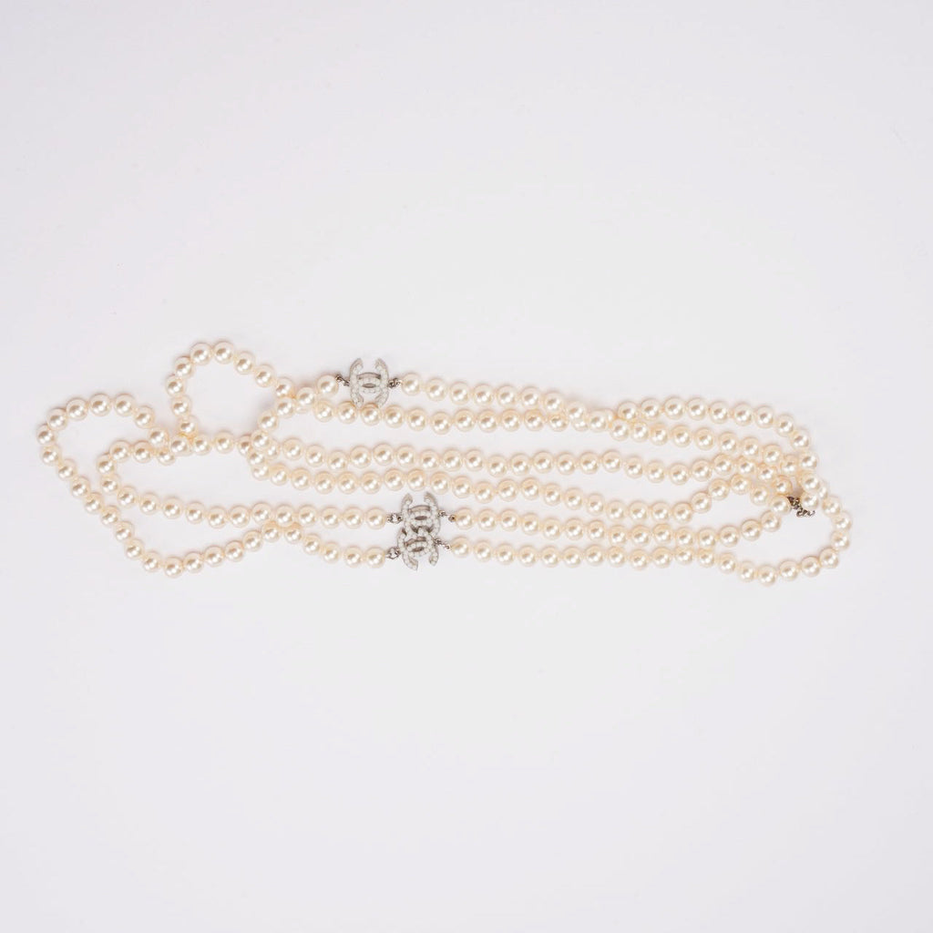 Chanel Classic Gold CC White Bead Pearl Necklace Gold