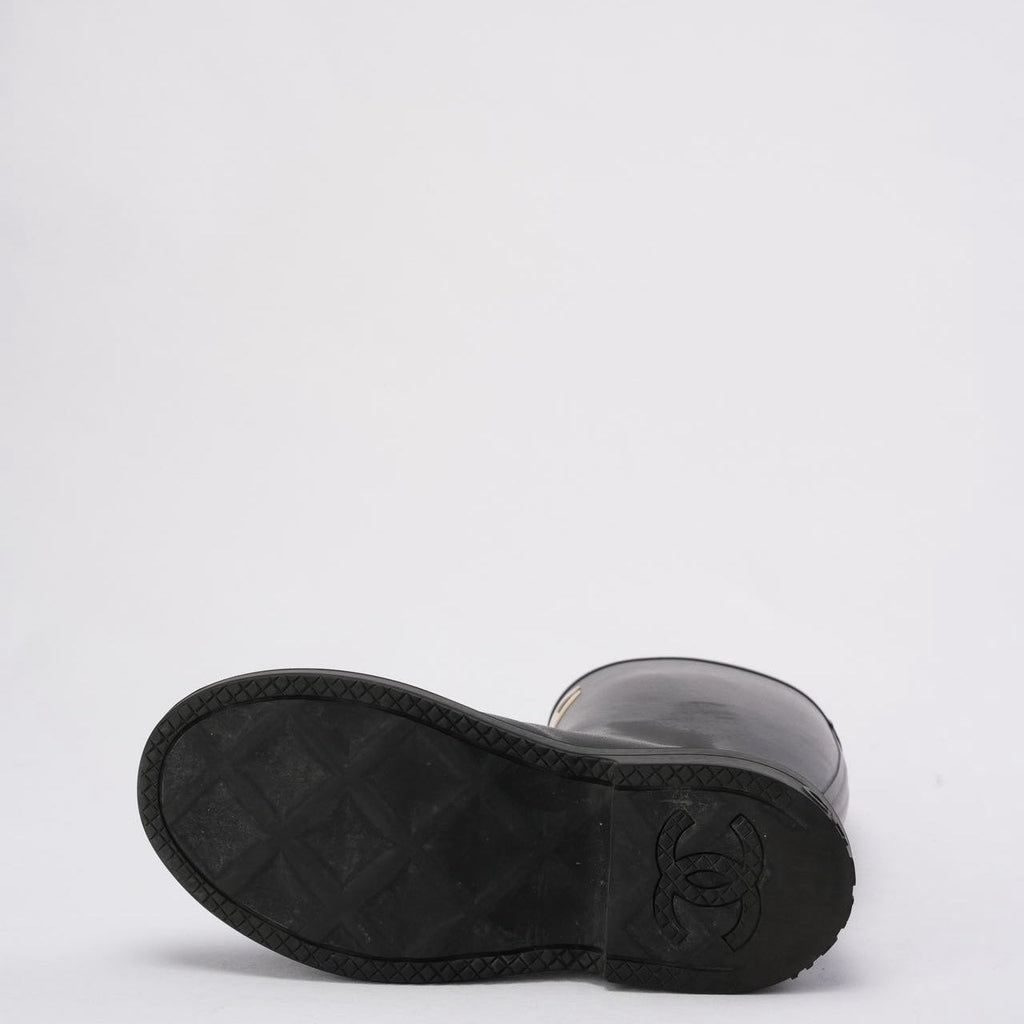 Chanel Classic Rain Boots in Black / White With CC Logo 38