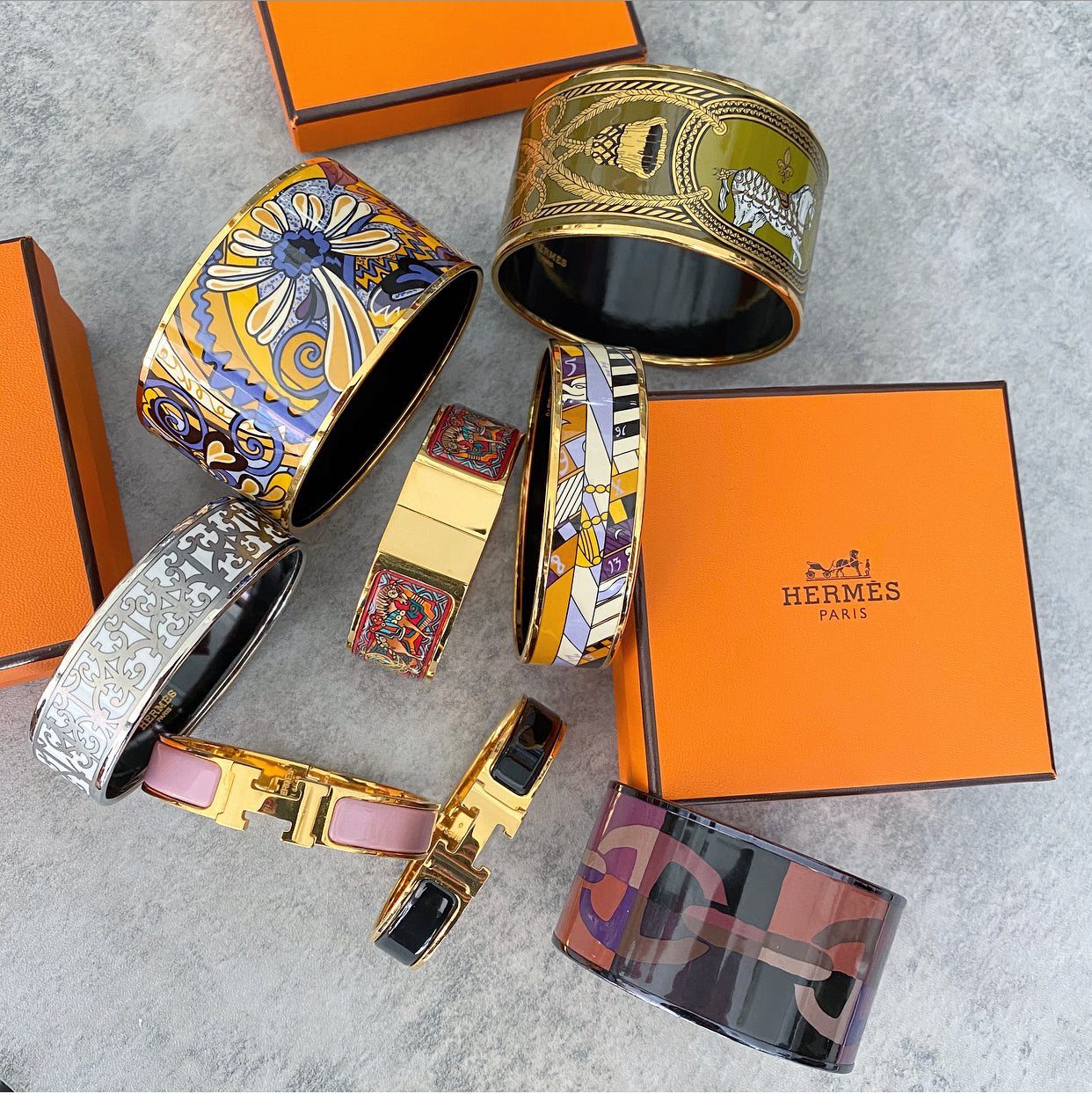 Hermes Extra Wide Printed Grand Apparat Enamel Bangle Bracelet