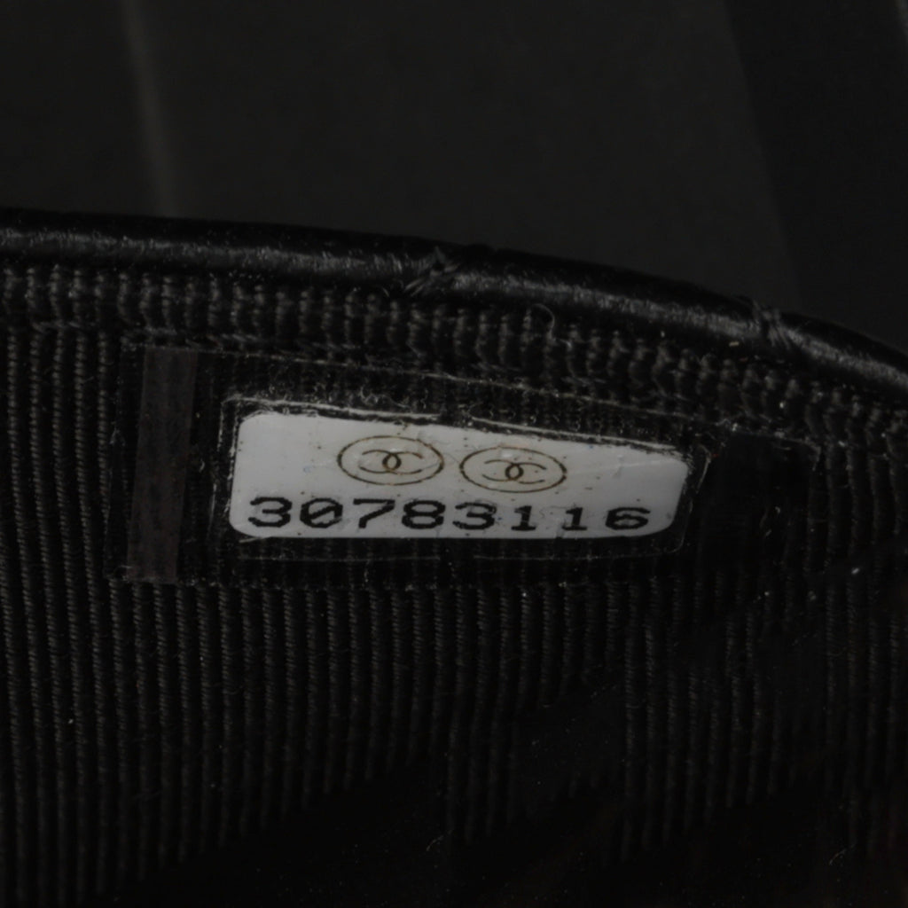 Chanel Classic Wallet on Chain