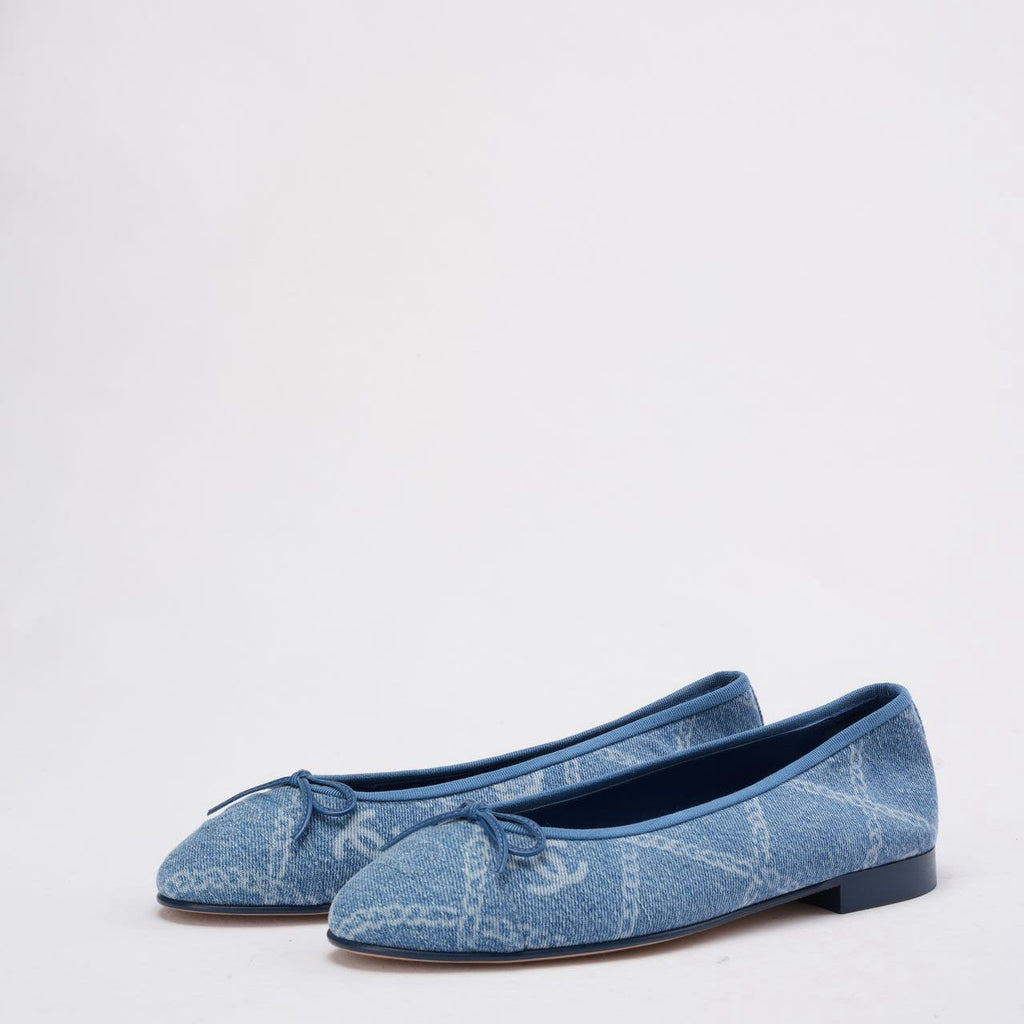 Chanel Denim Blue / White CC Logo Bow Tie Ballet Flats 39.5C