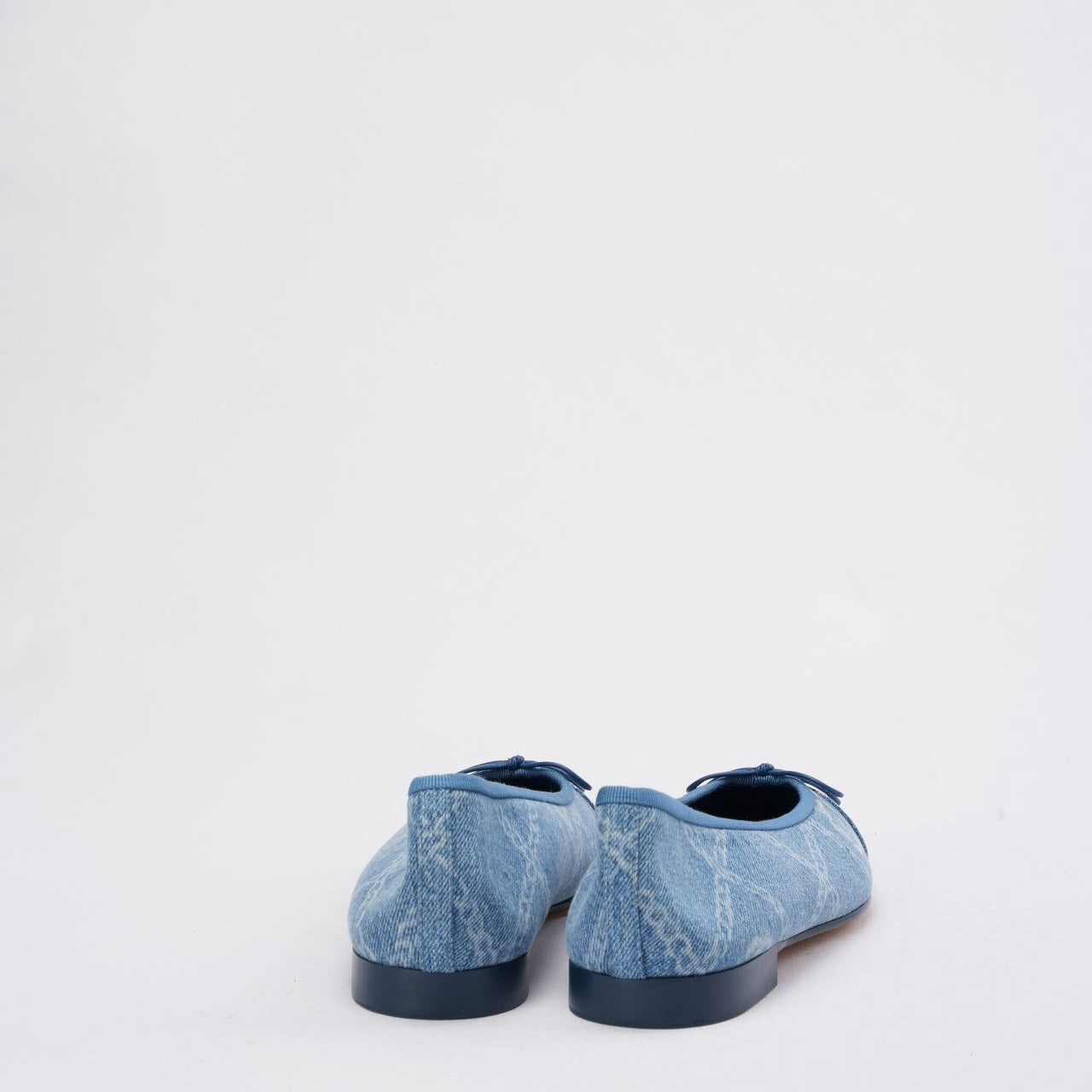 Chanel Denim Blue / White CC Logo Bow Tie Ballet Flats 39.5C