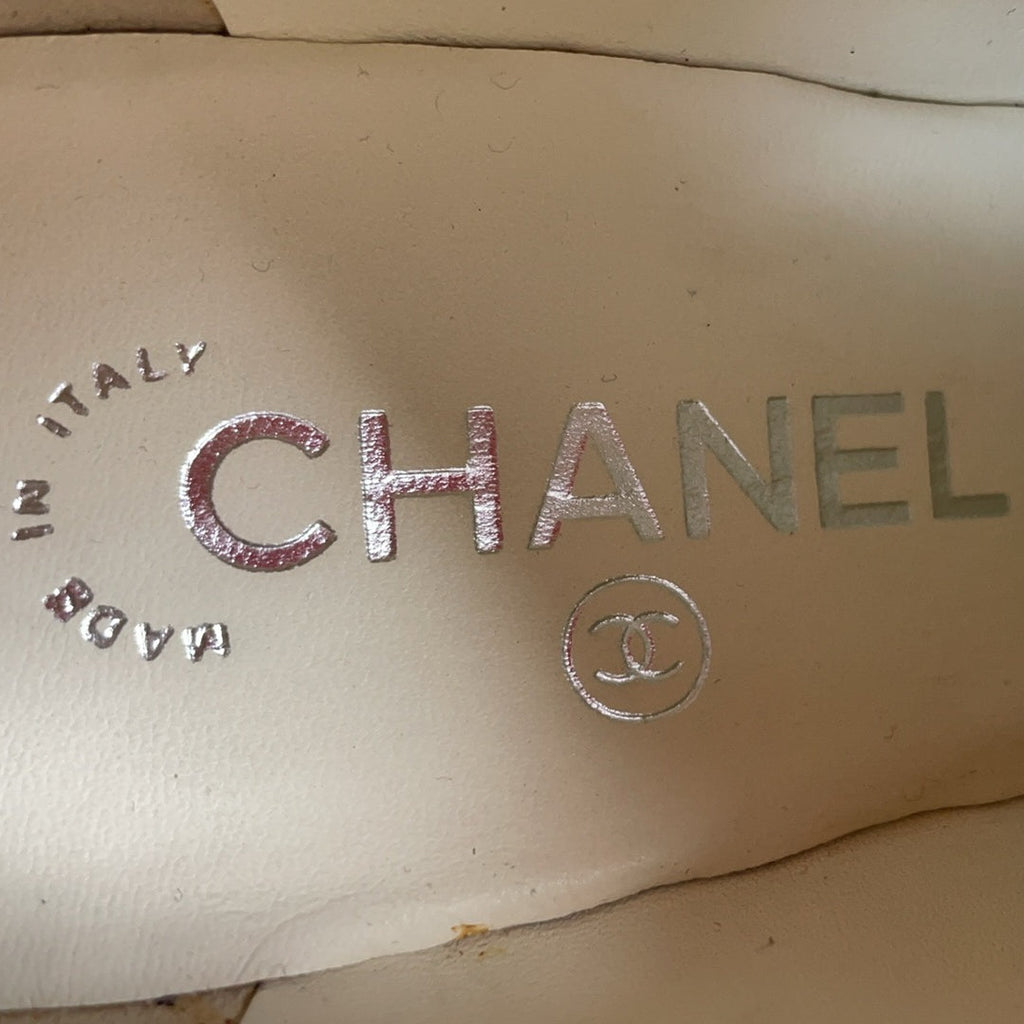 Chanel Black / White Pearl Lace-Up Ankle Boots Size 39.5