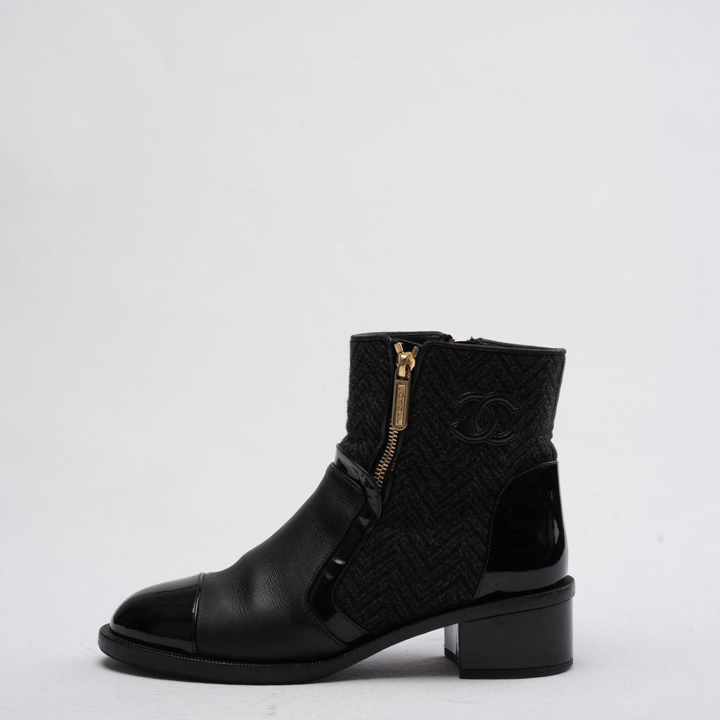 Chanel Black Tweed and Patent Leather CC Cap Toe Ankle Booties 38.5