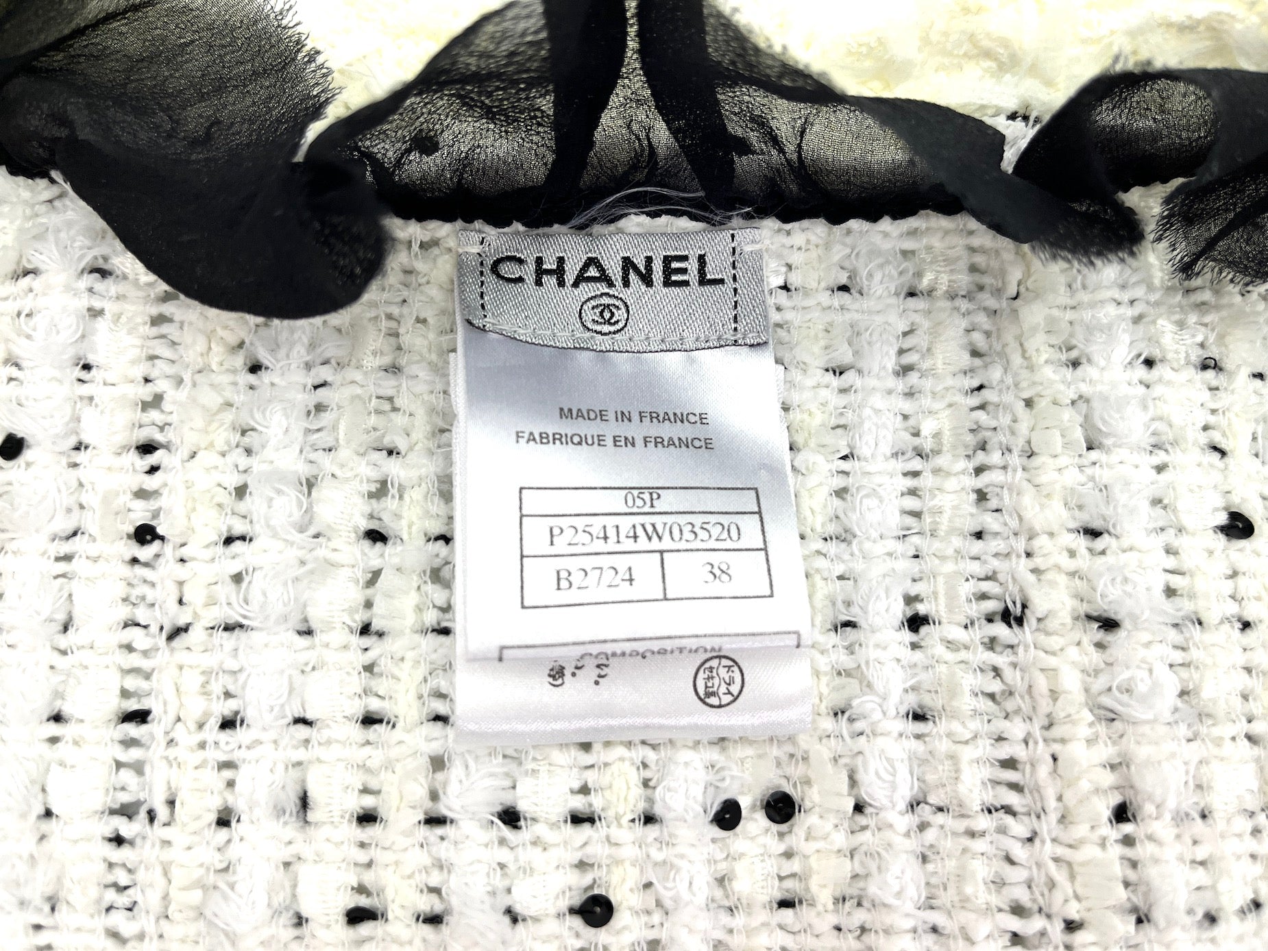 CHANEL Tweed Sequined Collarless Black White 2005 Open Jacket 38 4