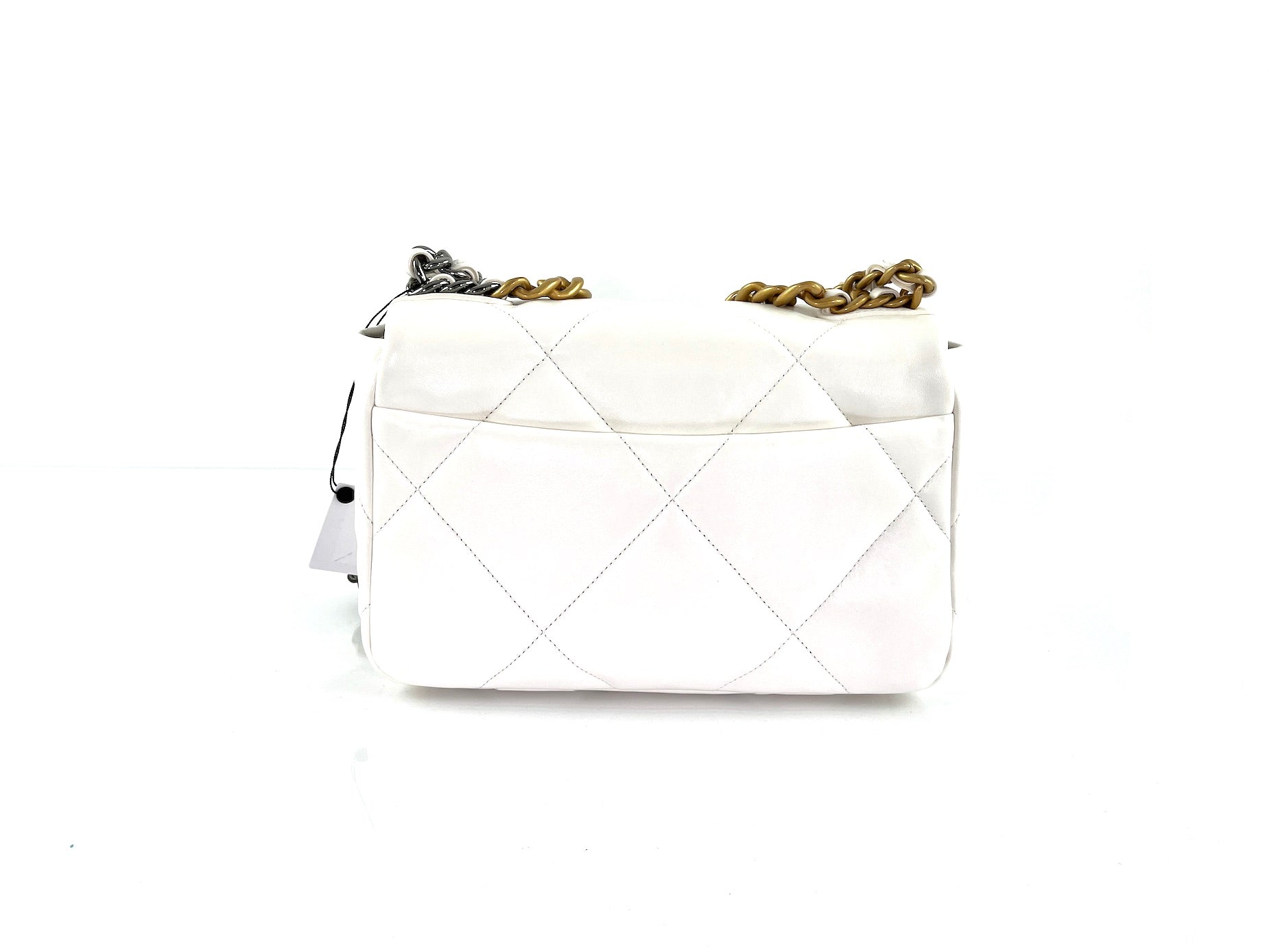 New CHANEL 19 2022 White Flap Bag