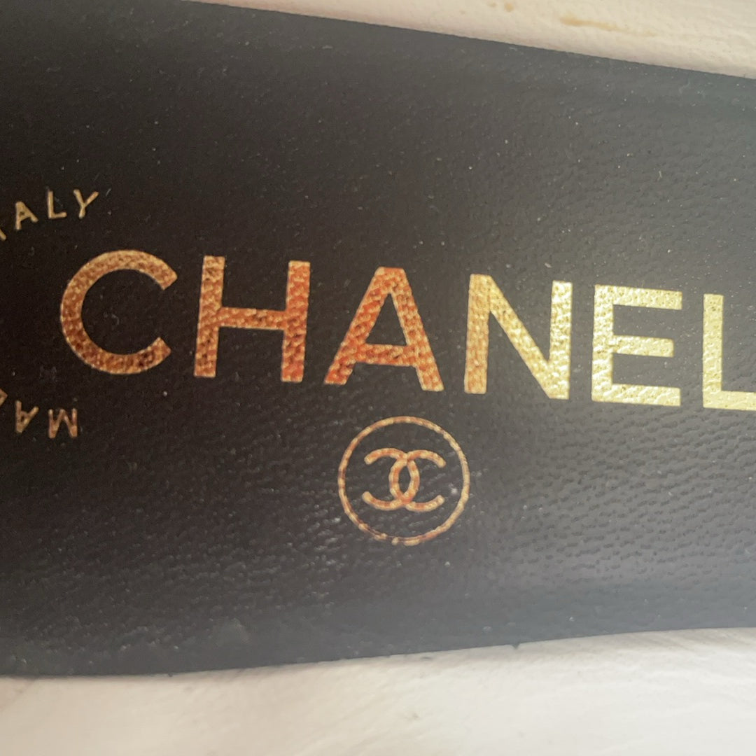 Chanel Black/White Leather Two Tone Pearl Mary Jane Shoes Size 38.5