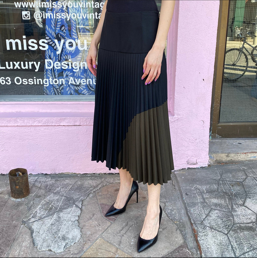 Fendi Black and Olive Green Pleated Midi Skirt - IT42 / USA 6 / M