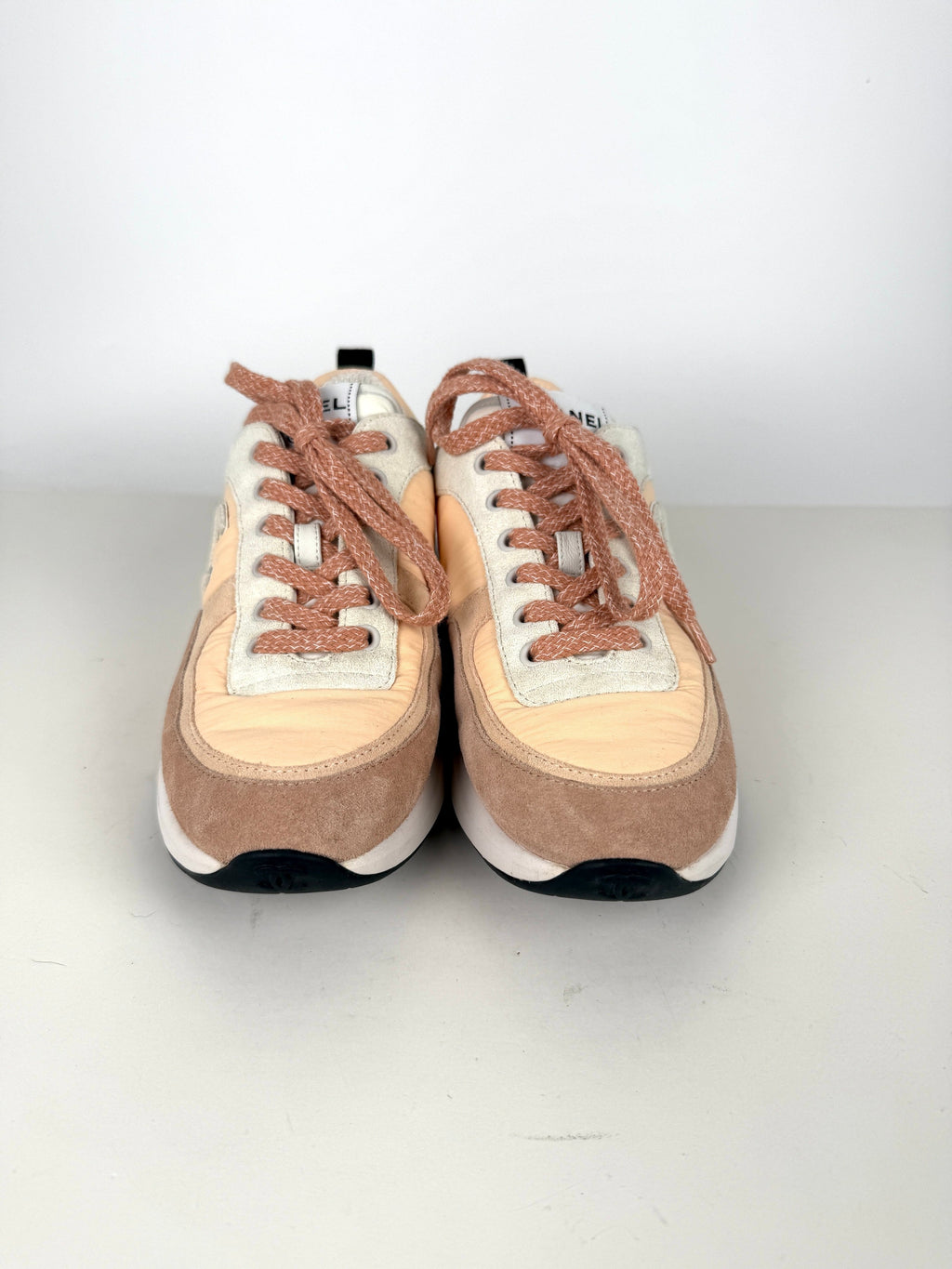 CHANEL CC Interlocking Multicolor Logo Light Beige, Gray 22P Sneakers 38, 7
