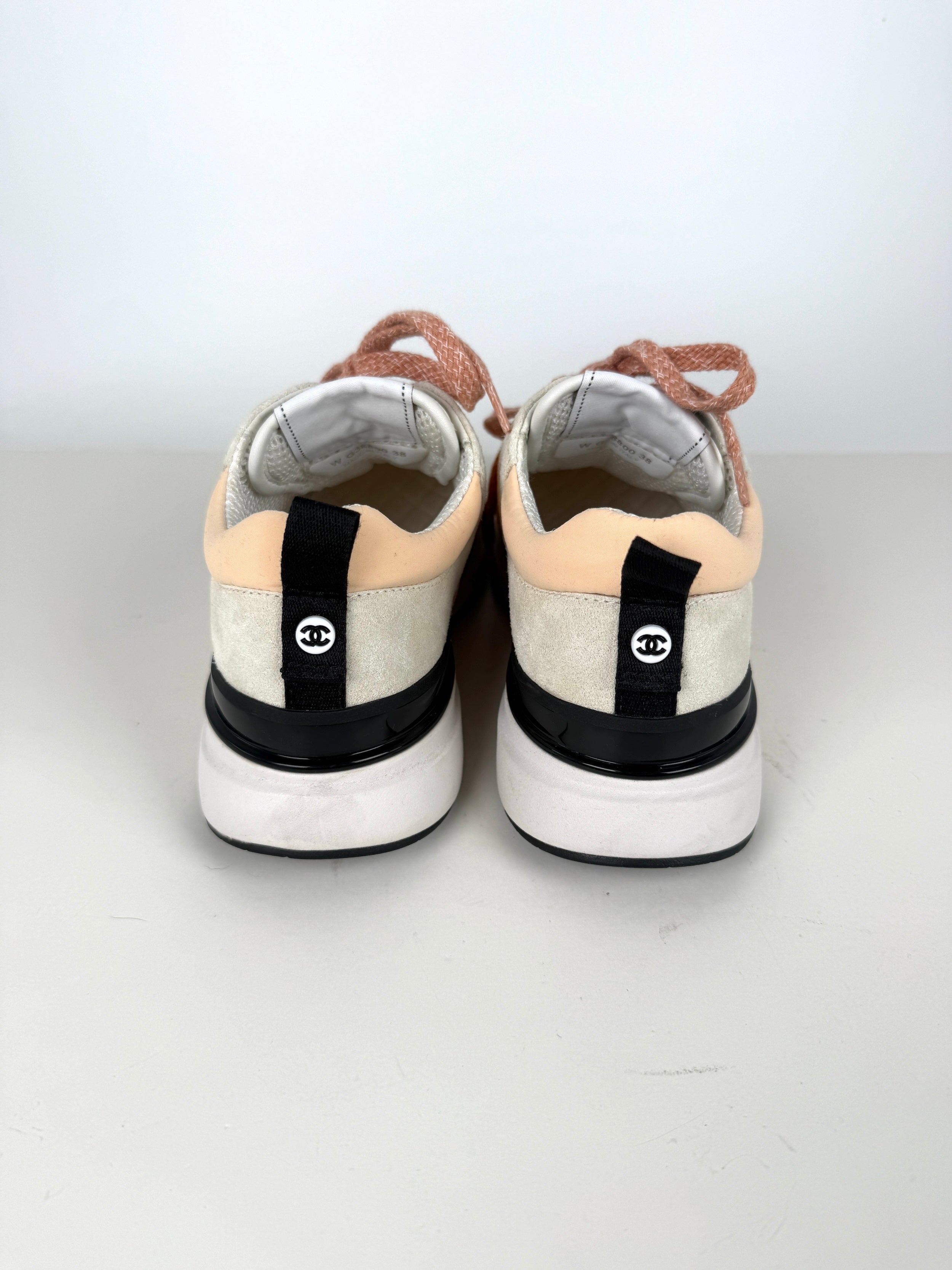 CHANEL CC Interlocking Multicolor Logo Light Beige, Gray 22P Sneakers 38, 7