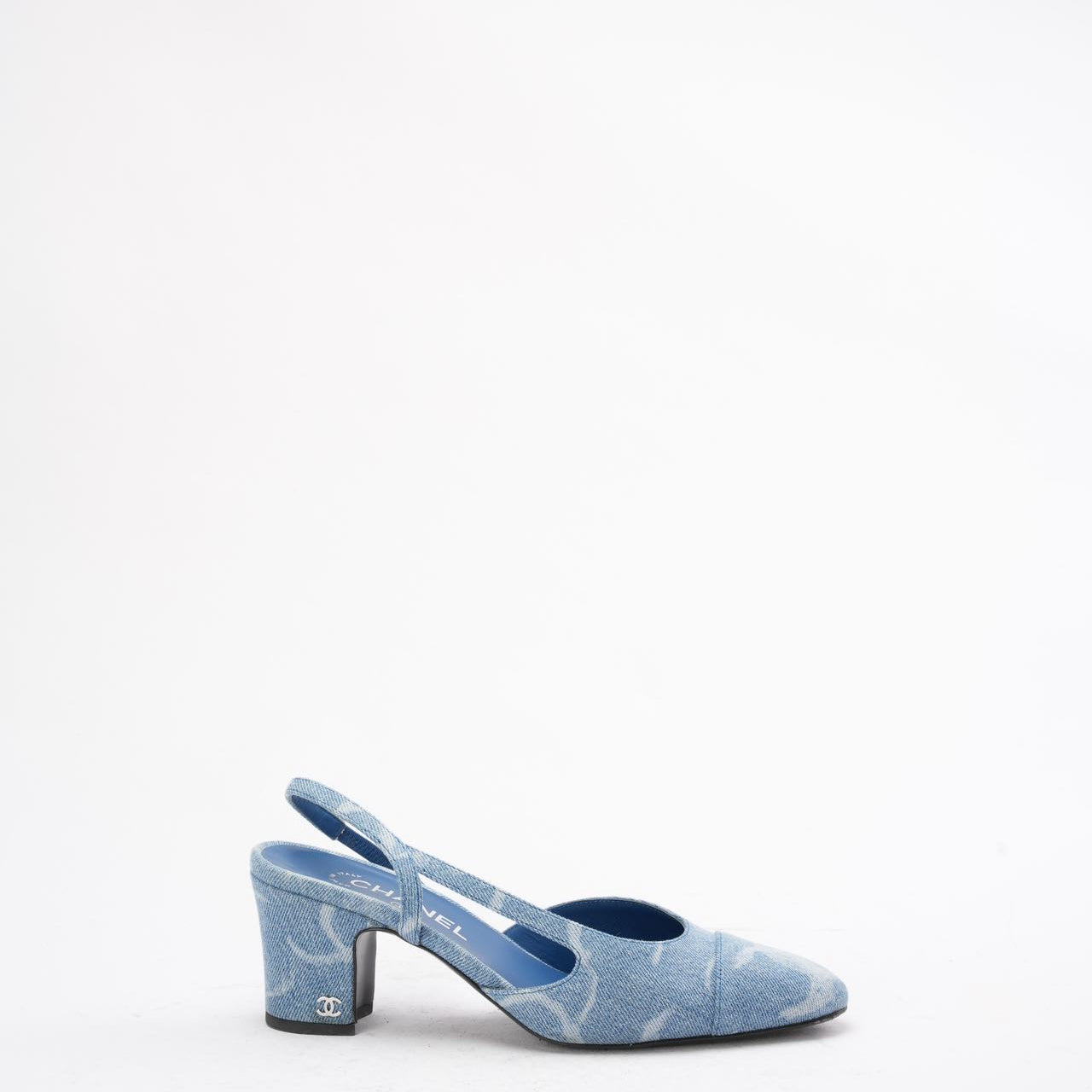 Chanel Blue Denim White CC Logo Slingback Pumps 38.5