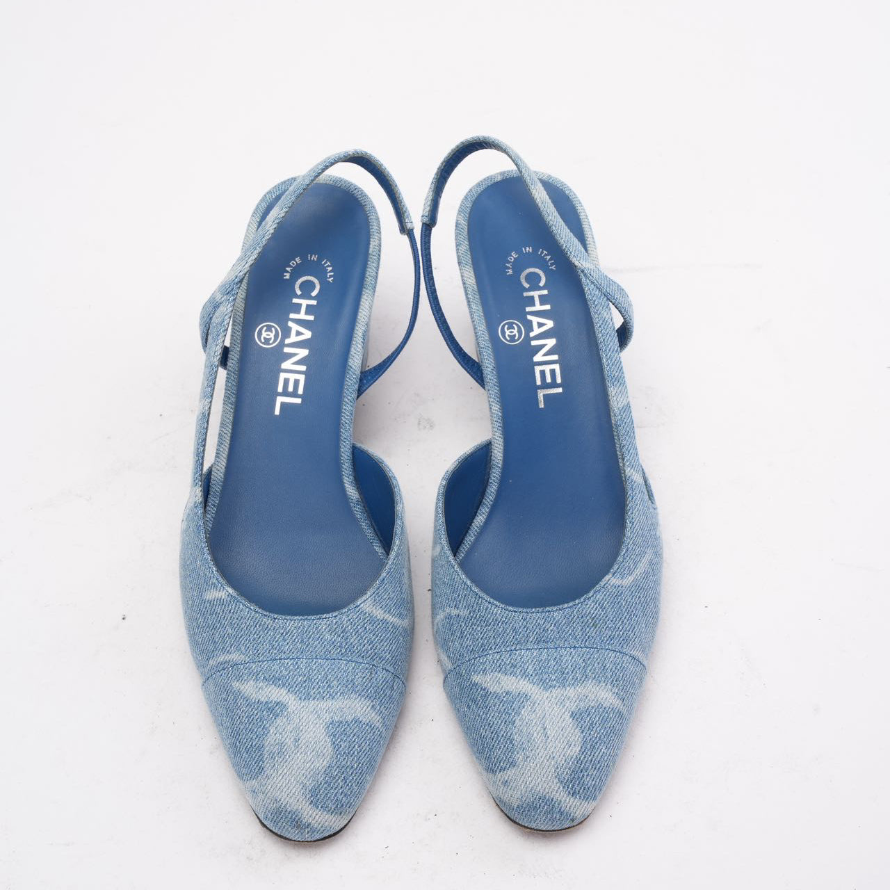 Chanel Blue Denim White CC Logo Slingback Pumps 38.5