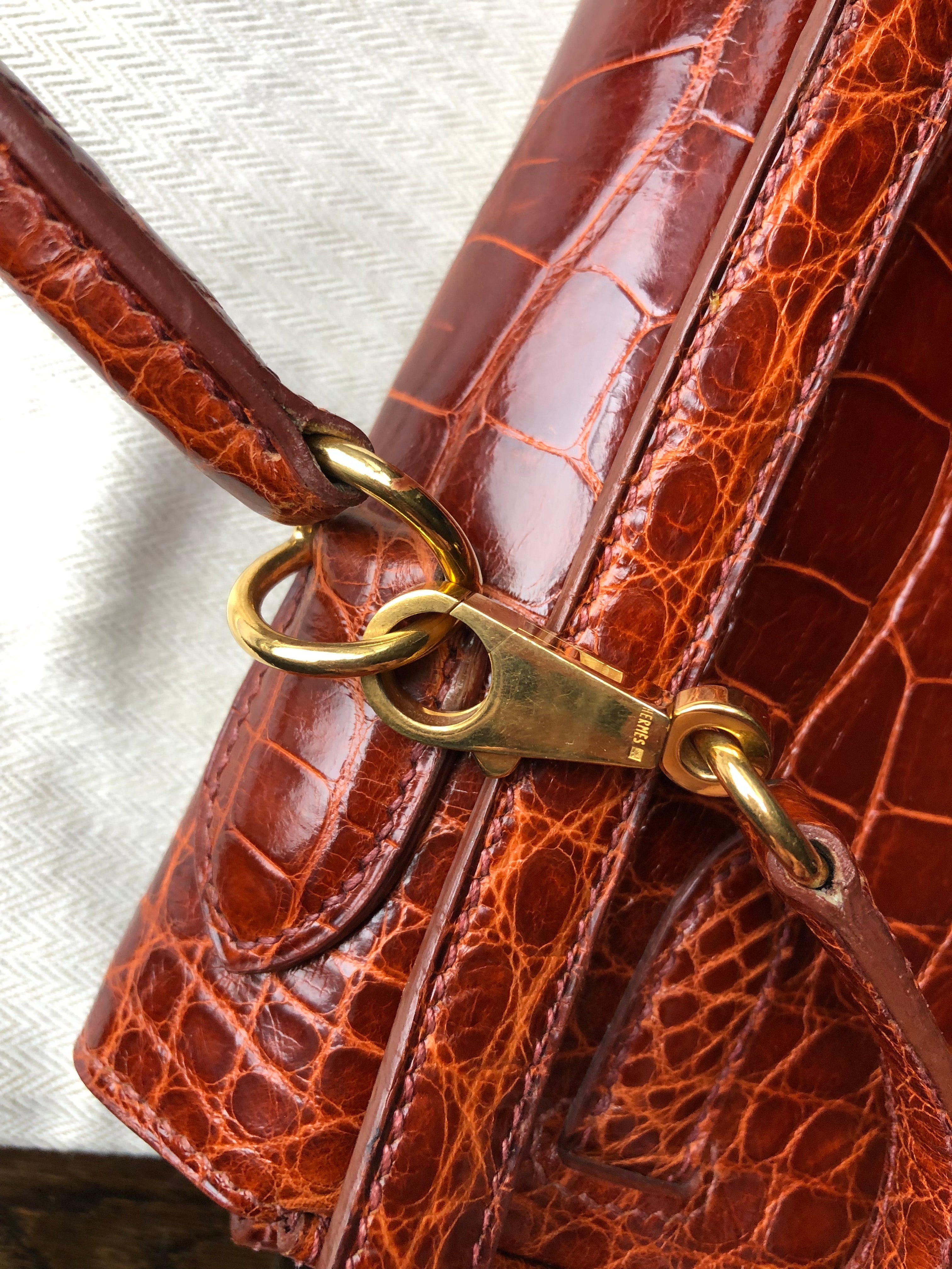 Hermes Vintage Etrusque Alligator Kelly 32 cm Gold Hardware