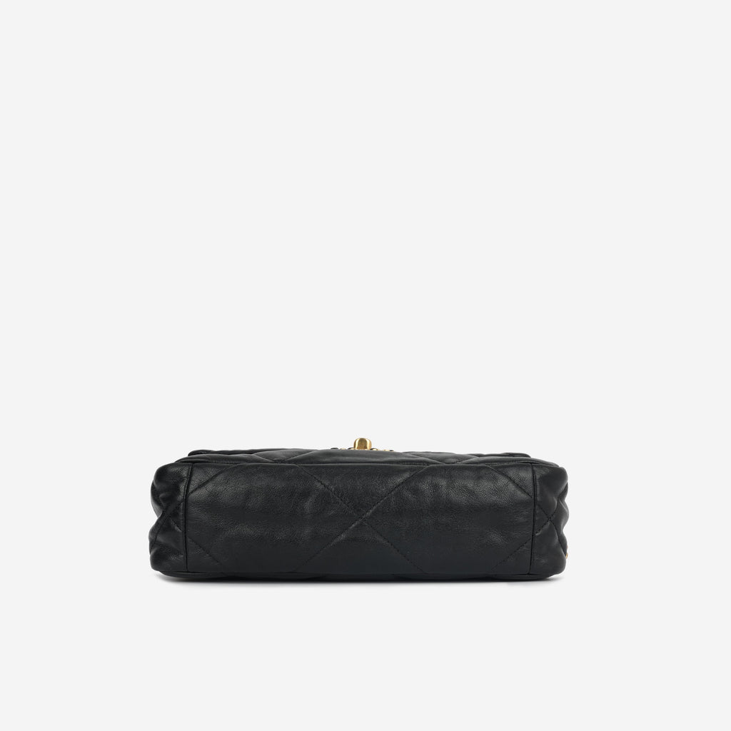 Chanel Chanel 19 - Small