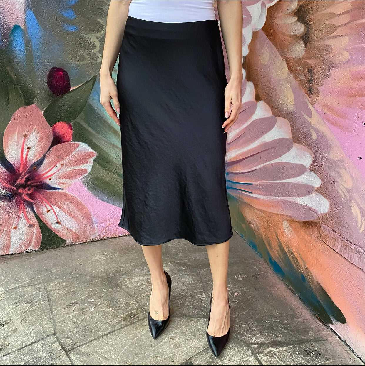 T by Alexander Wang Black Satin Midi Bias Skirt - M