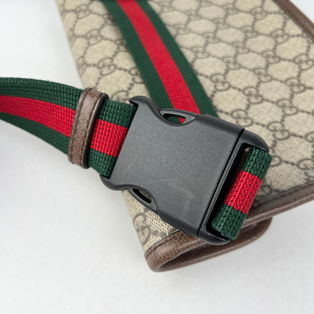 Gucci GG Supreme Belt Bag