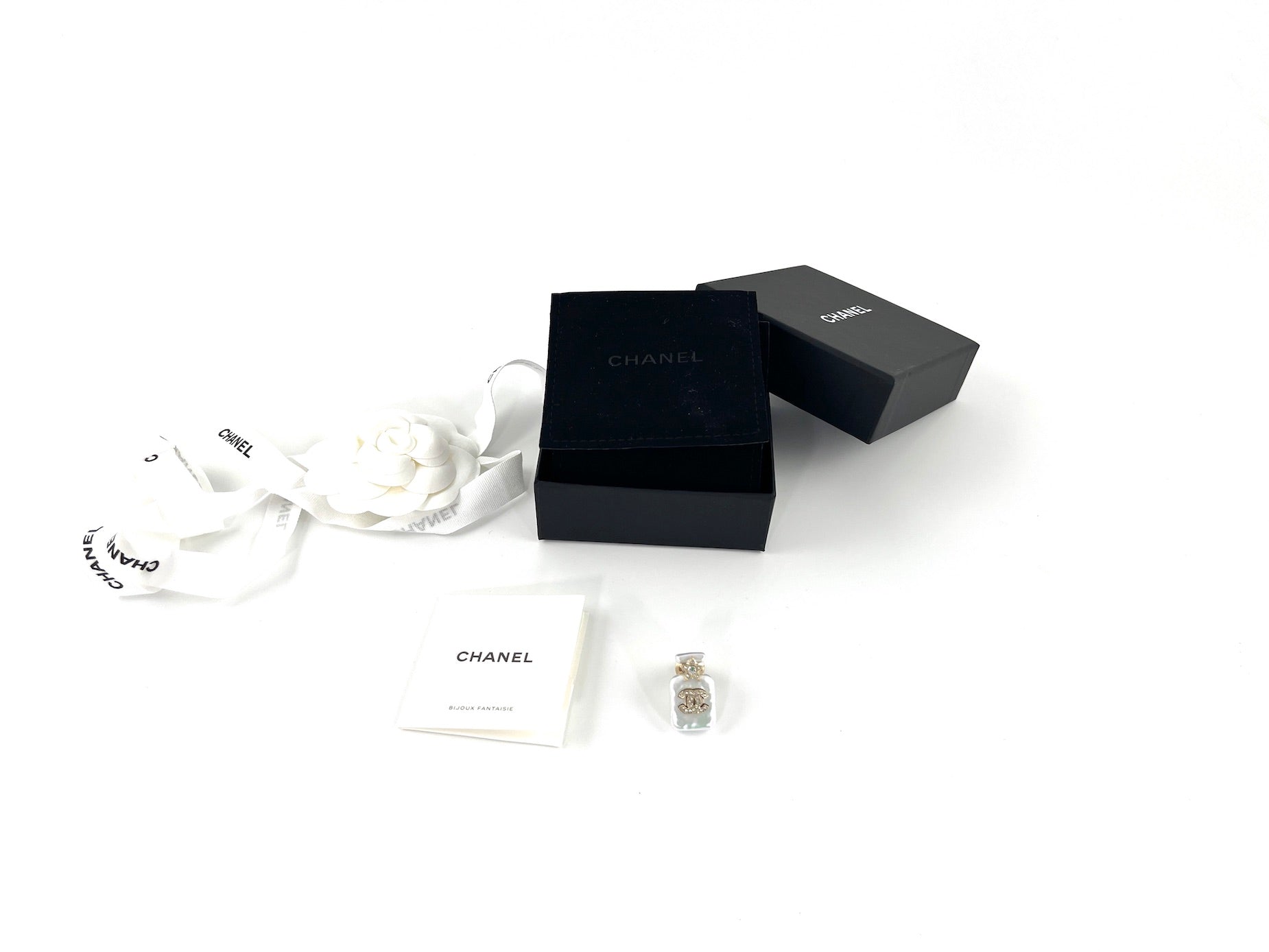 New CHANEL 2023 Perfume Bottle Crystal Pin