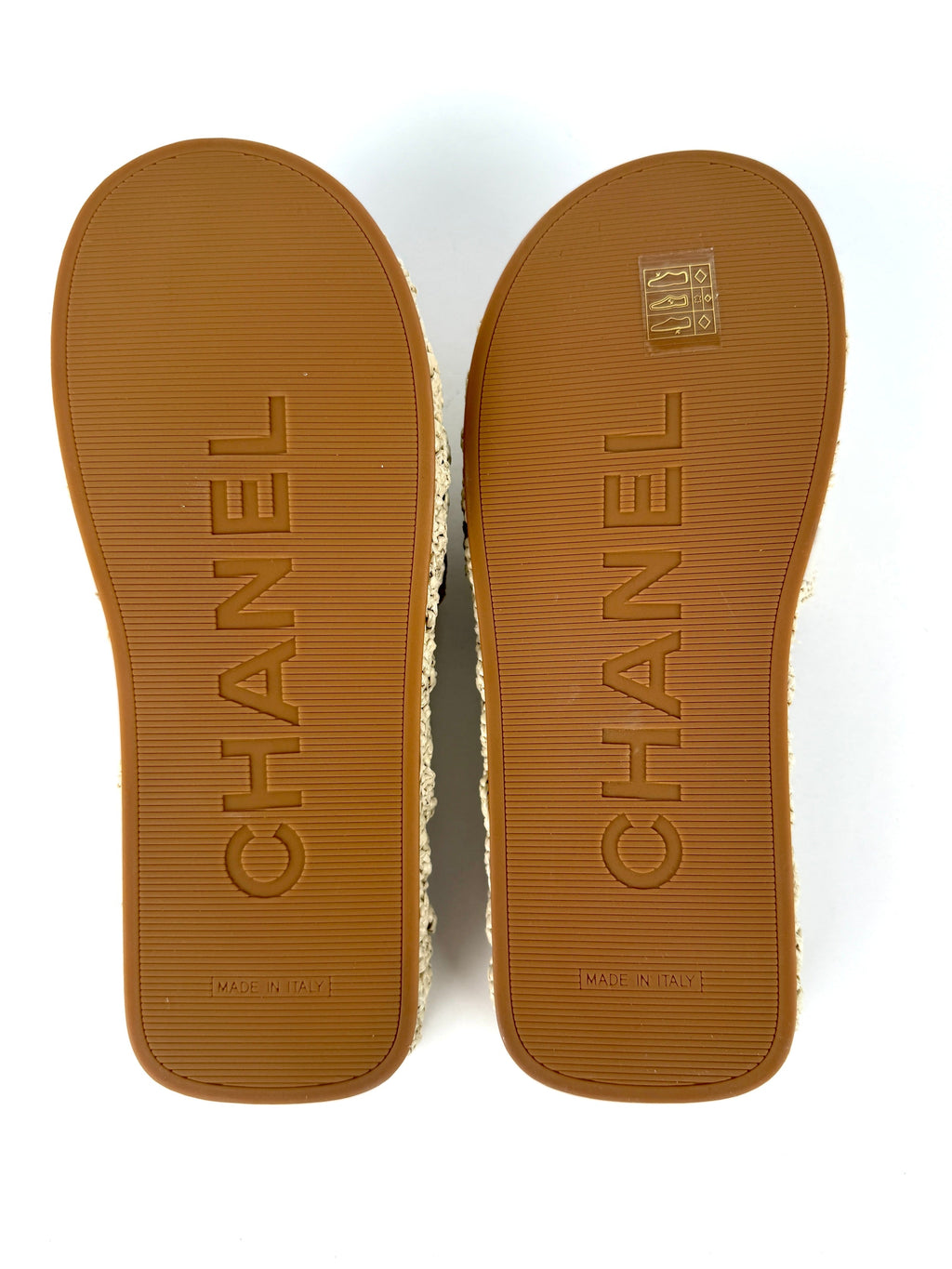 New CHANEL Raffia CC Logo Neutral Slip on Espadrille Slide Sandals 38 7.5