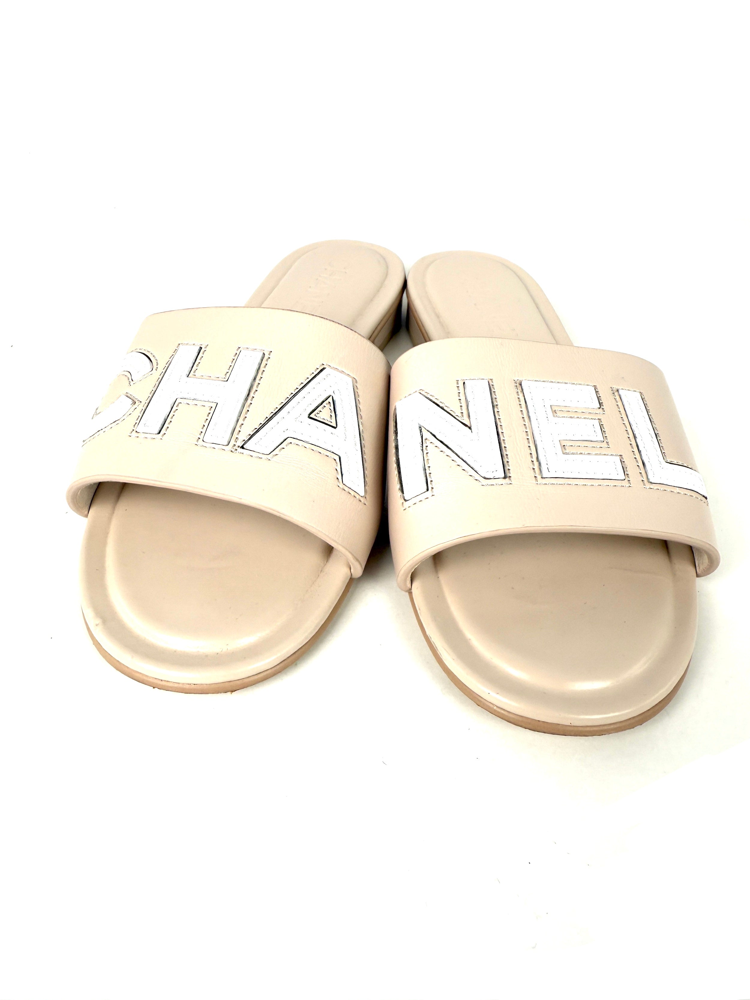 CHANEL Print Logo Neutral White Slip on Leather Slide Sandals 38 7.5