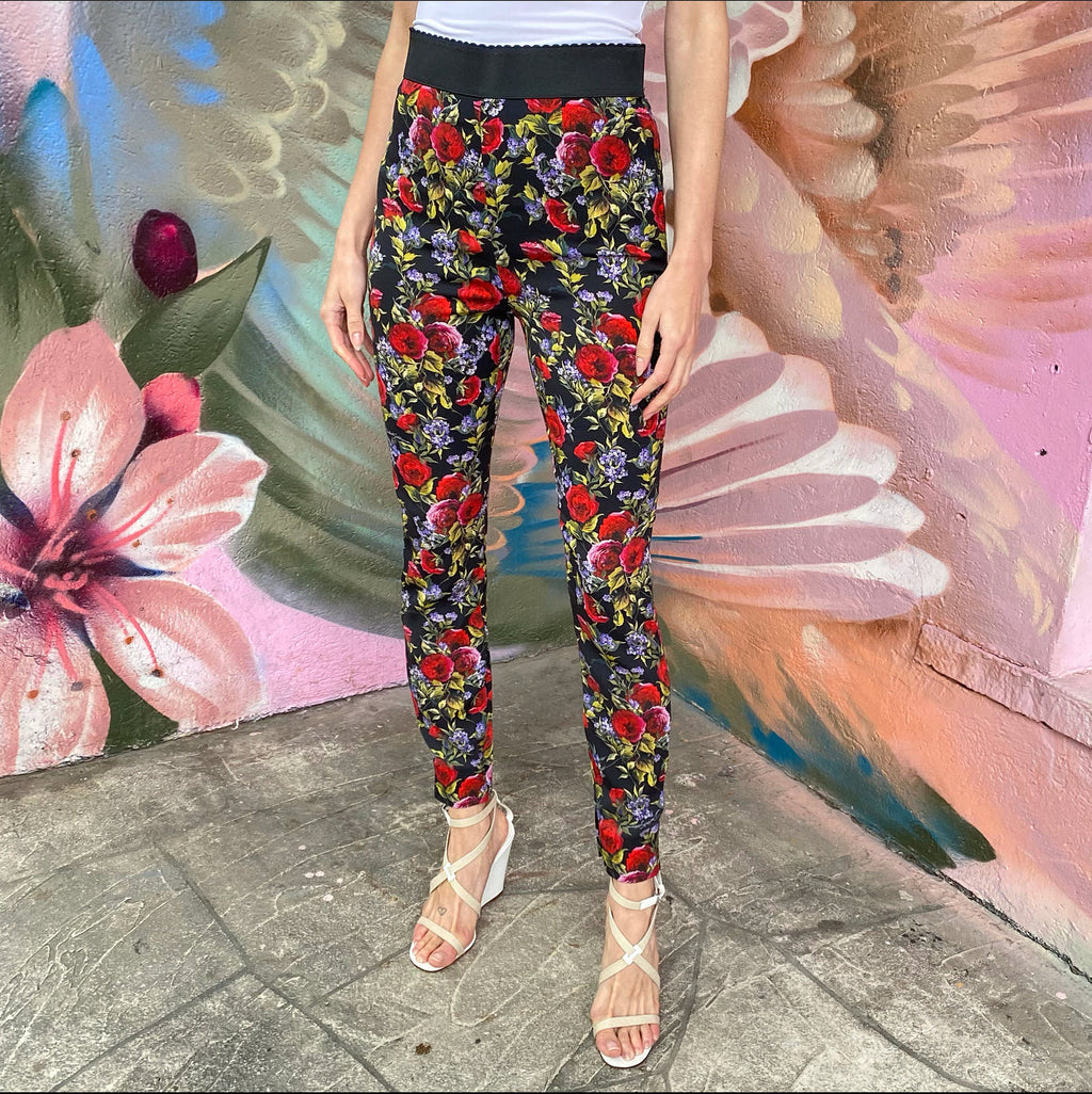 Dolce & Gabbana Red Rose Floral Silk Leggings - IT42 / USA 6