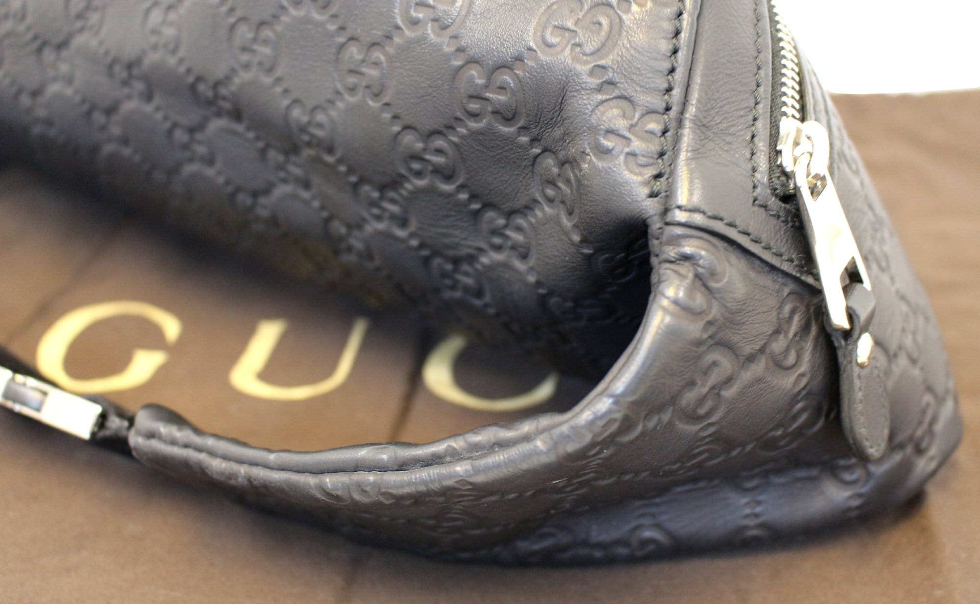 GUCCI GG Guccissima Black Leather Waist Crossbody Bag