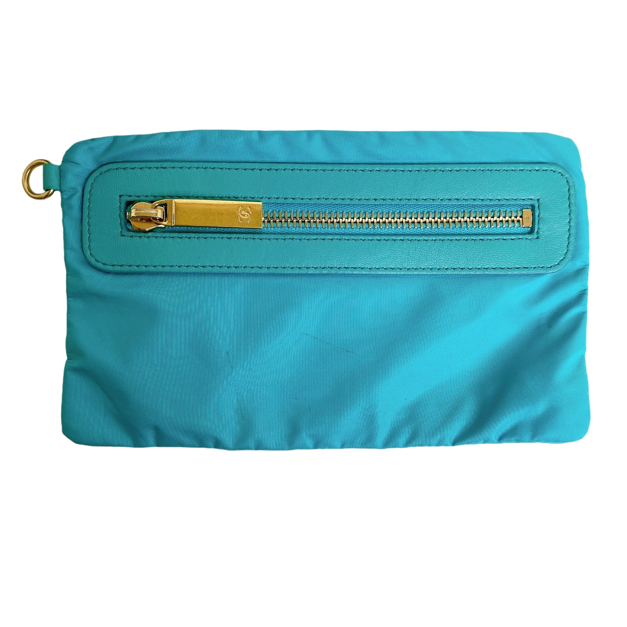 CHANEL BUCKET BAG IN TURQUOISE BLUE