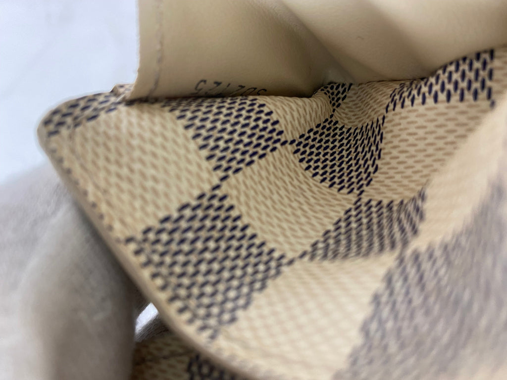 Louis Vuitton Damier Azur Sarah Long Wallet