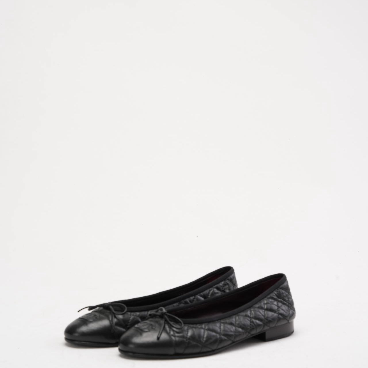 Chanel Black Quilted Leather CC Bow Ballet Flats Size 38