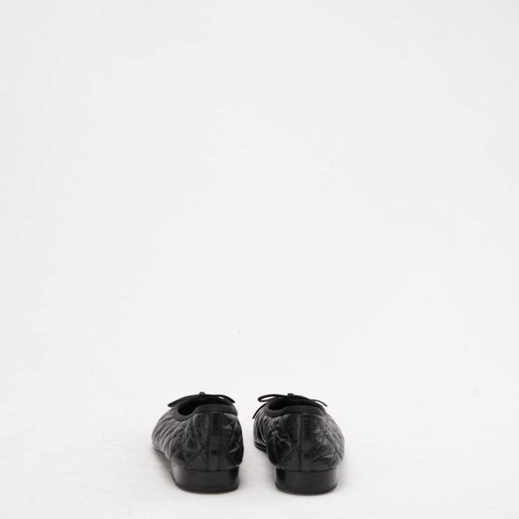 Chanel Black Quilted Leather CC Bow Ballet Flats Size 38