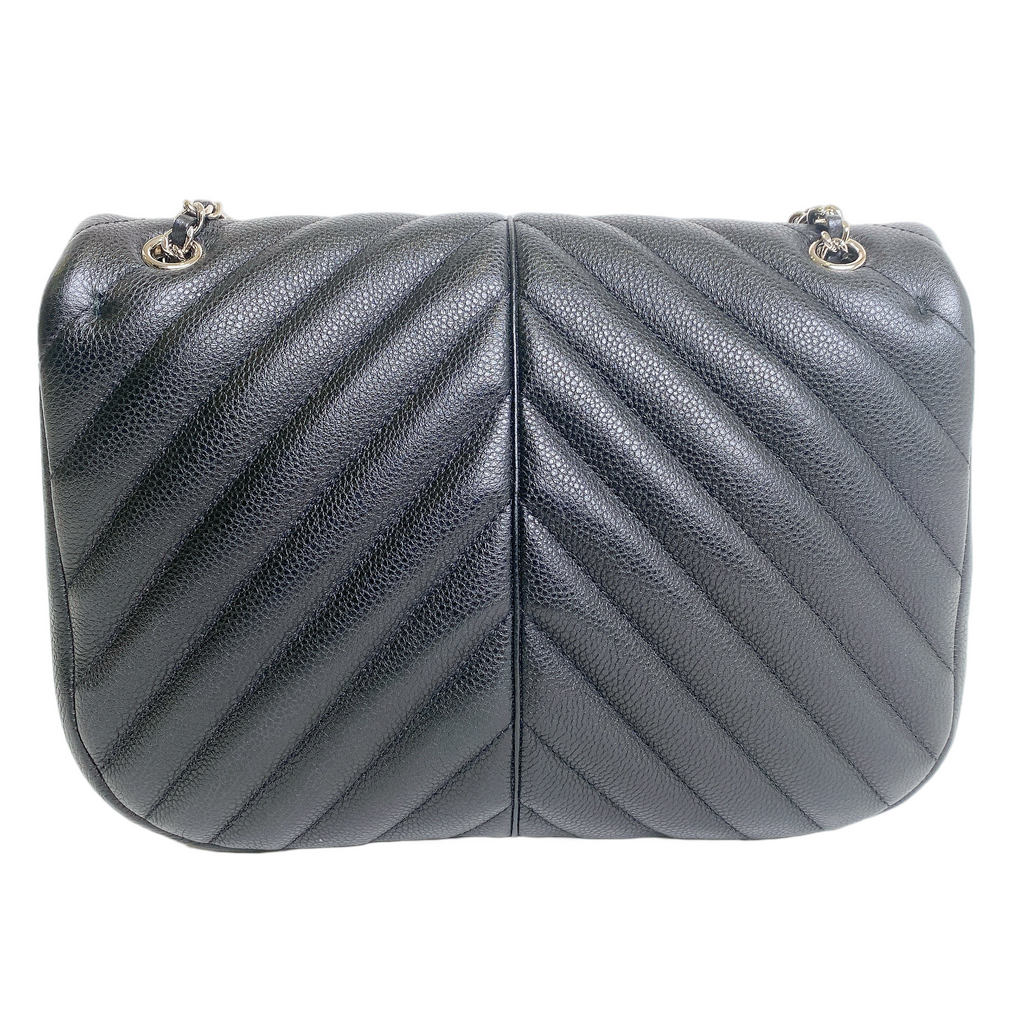 CHANEL HOBO IN BLACK