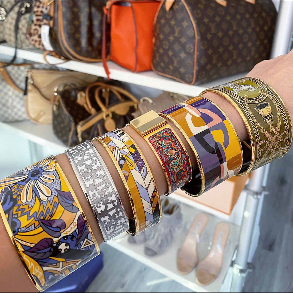 Hermes Vintage Red and Gold Printed Horse Hinge Loquet Bracelet