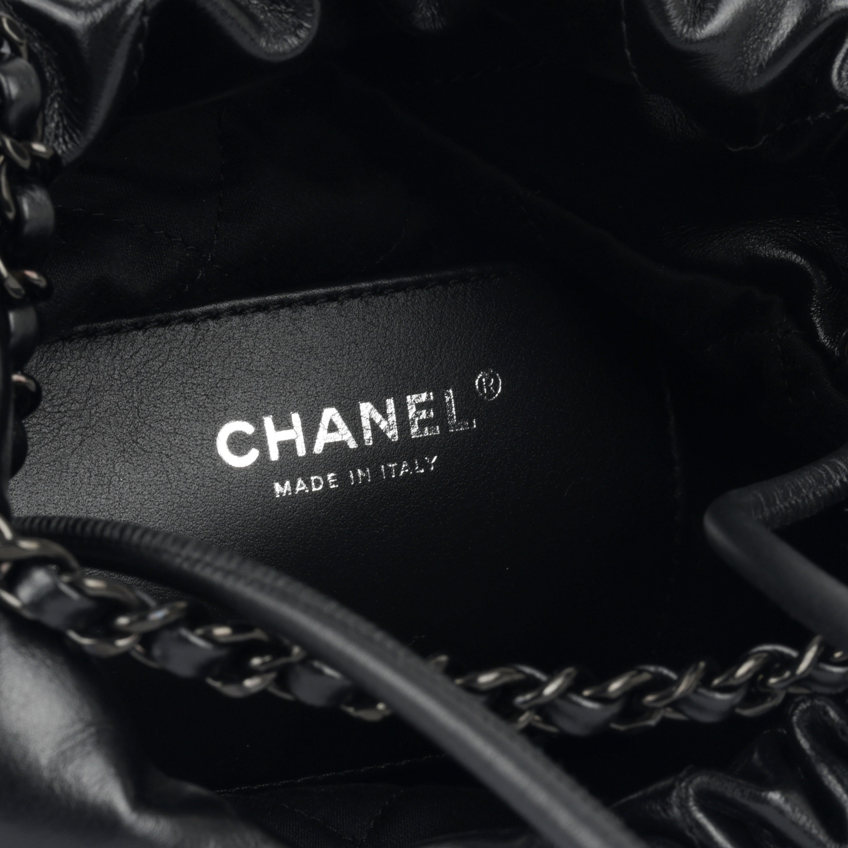 Chanel 22 Mini Handbag - So Black