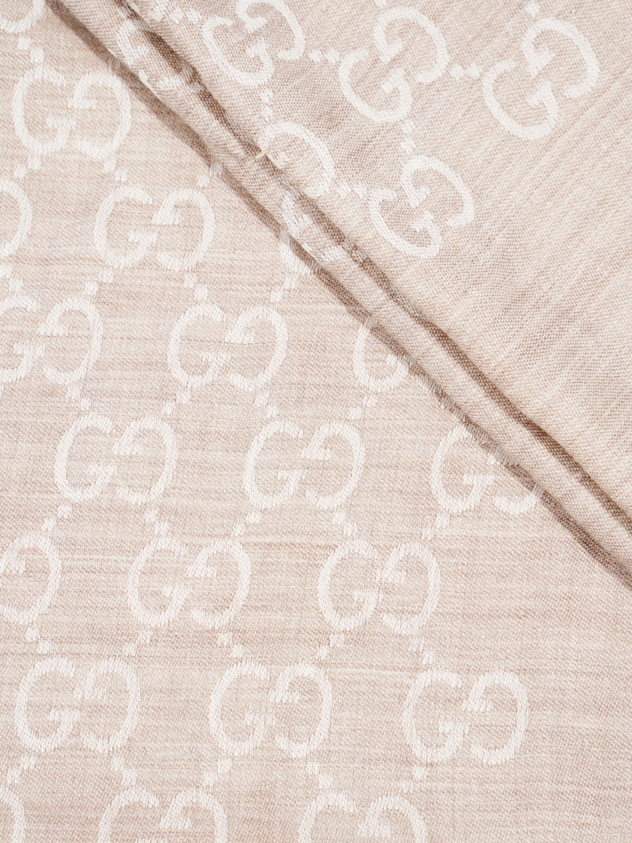 Gucci GG Scarf Grey / Beige Wool