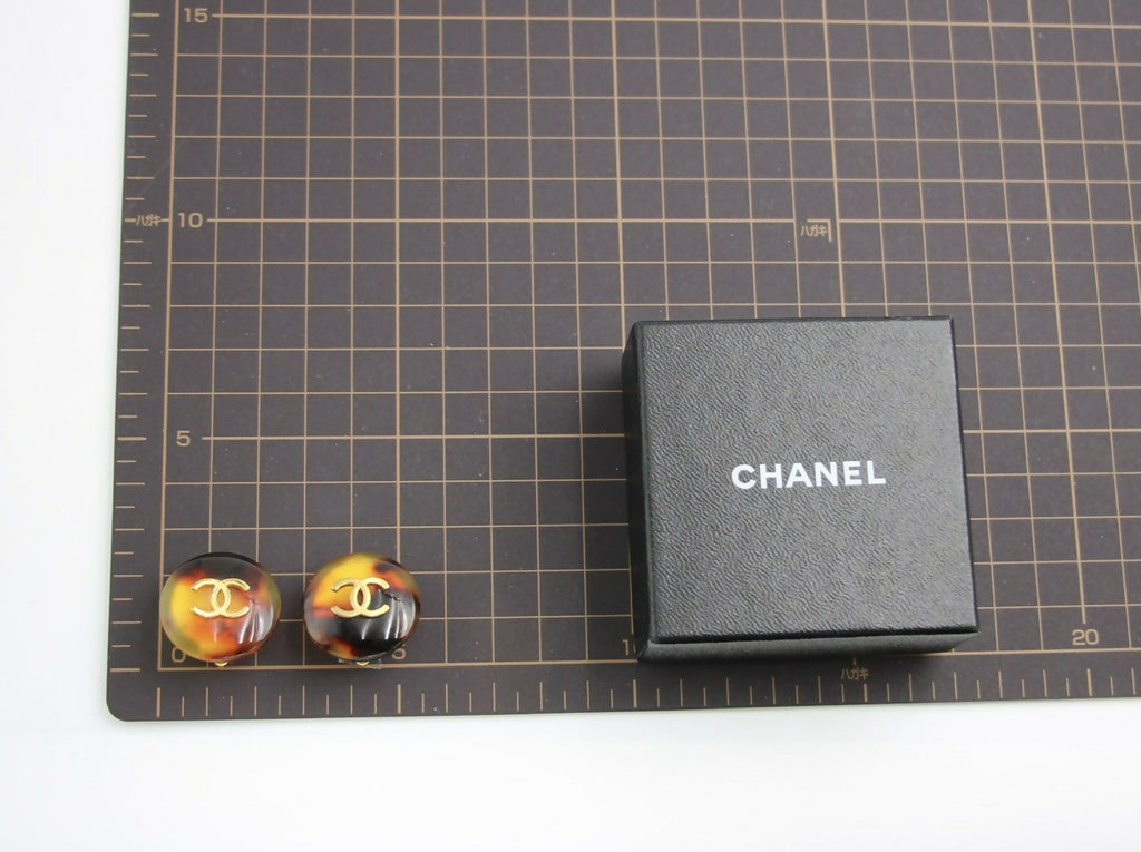 Chanel Vintage 97P Tortoise Shell Round Earrings