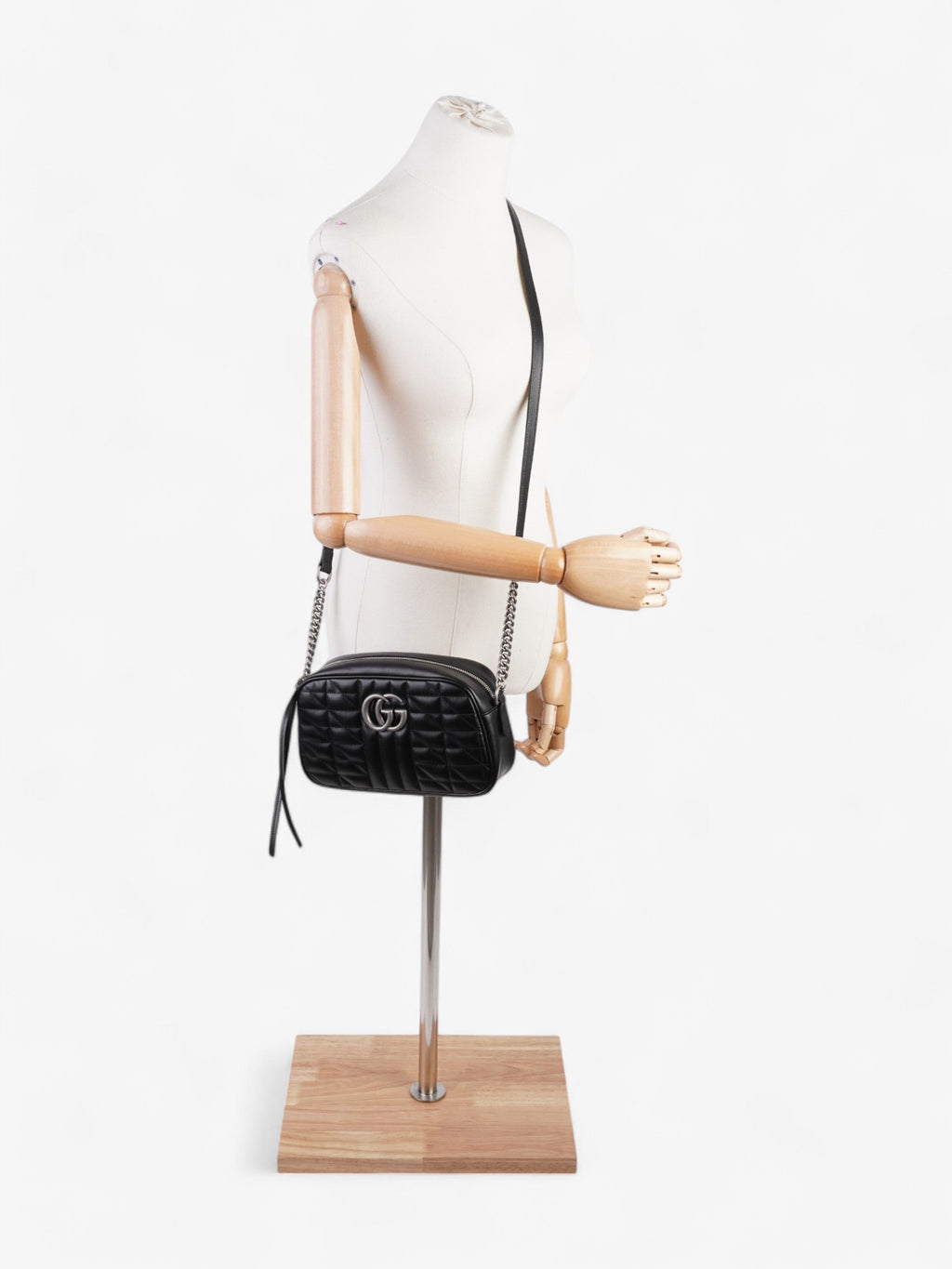 Gucci GG Marmont Black Calfskin Leather Small