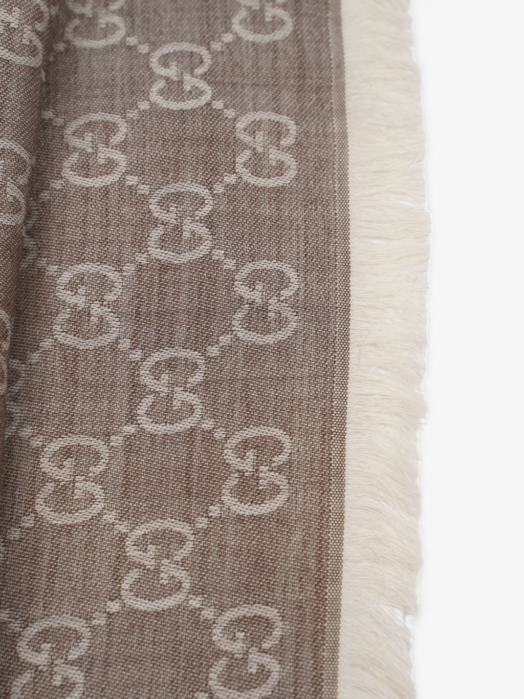 Gucci Beige Gucci scarf Grey GG Supreme Wool