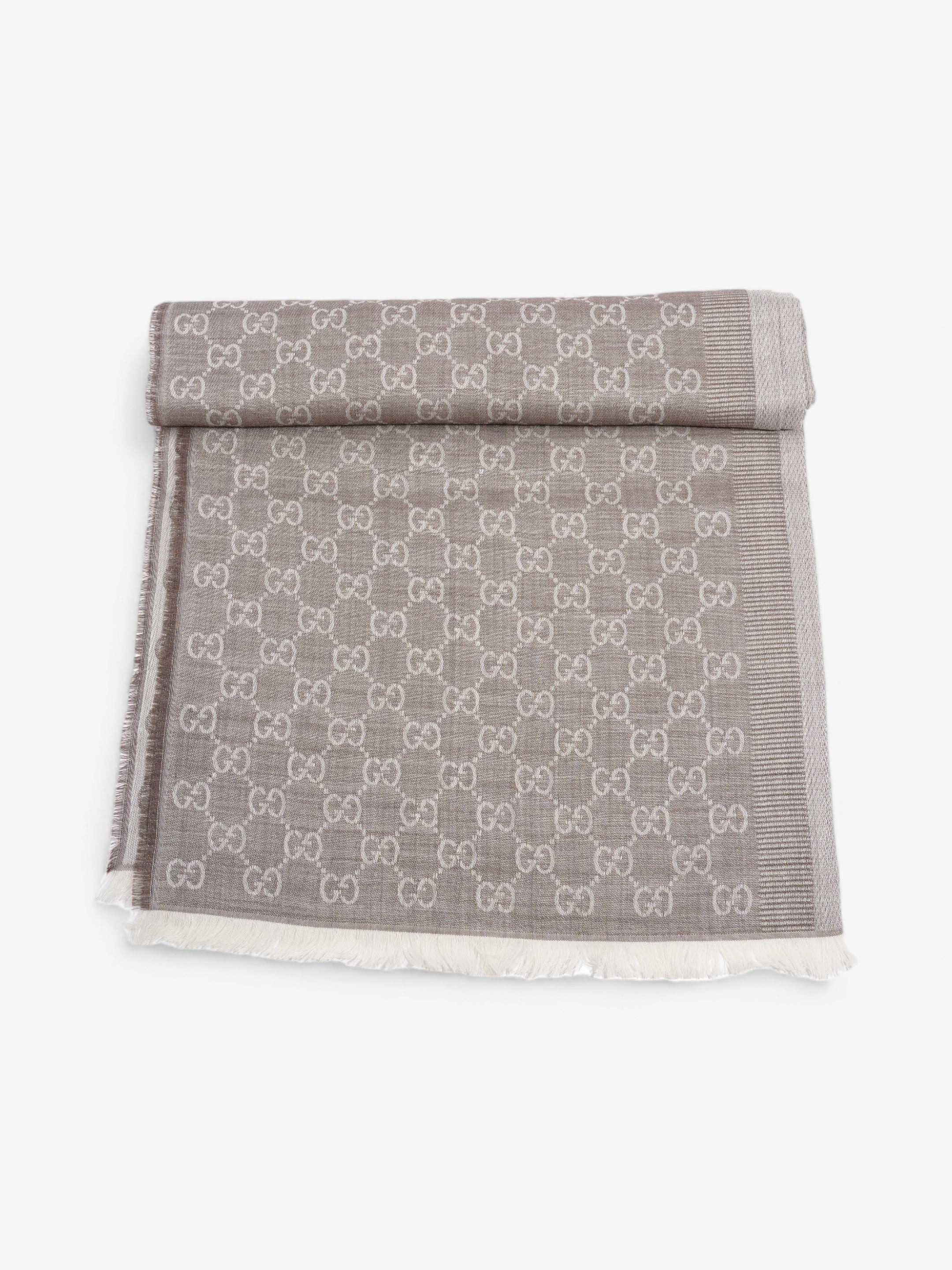 Gucci Beige Gucci scarf Grey GG Supreme Wool
